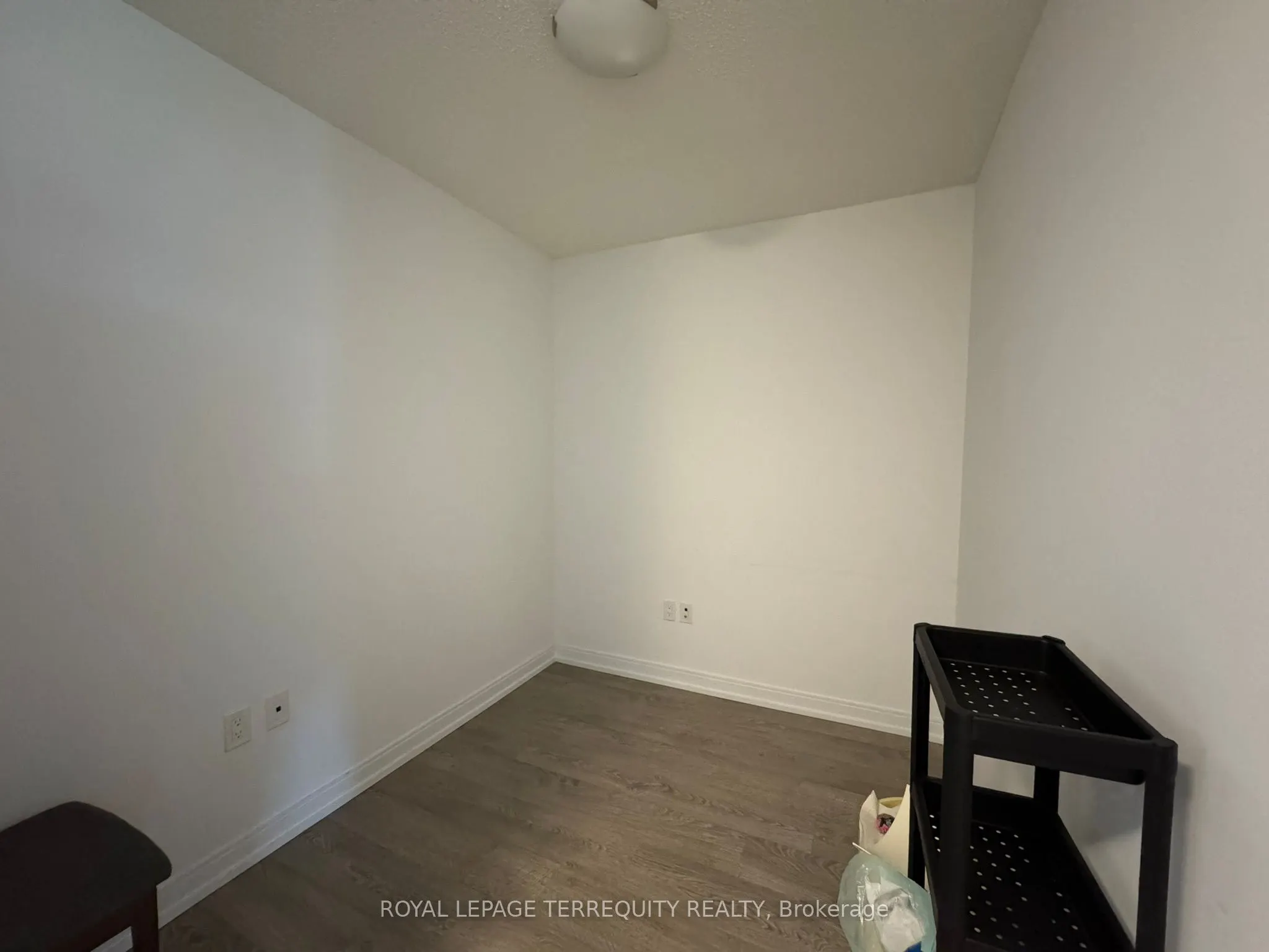 275 Village Green Square, #2620