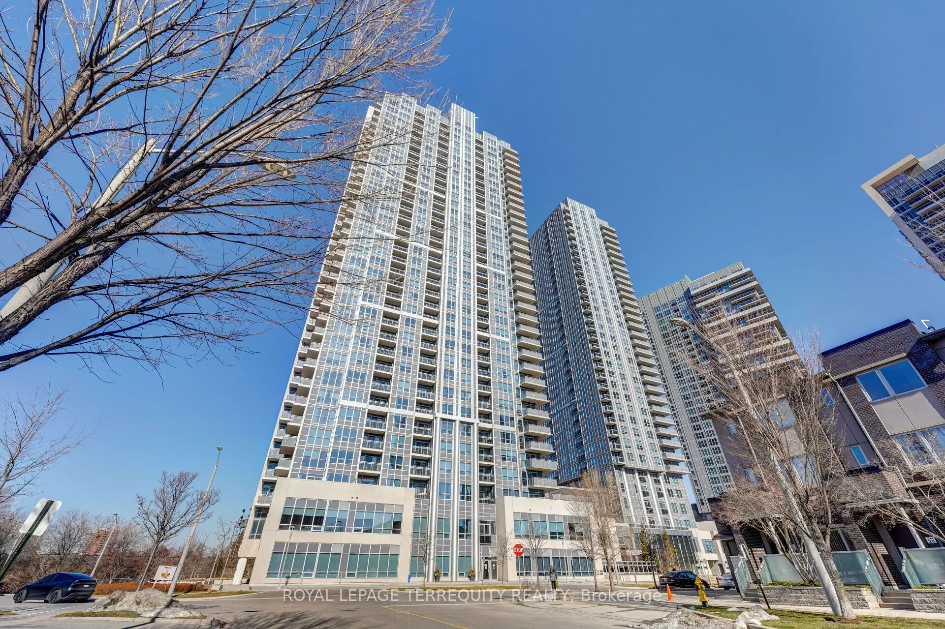275 Village Green Square, #2620