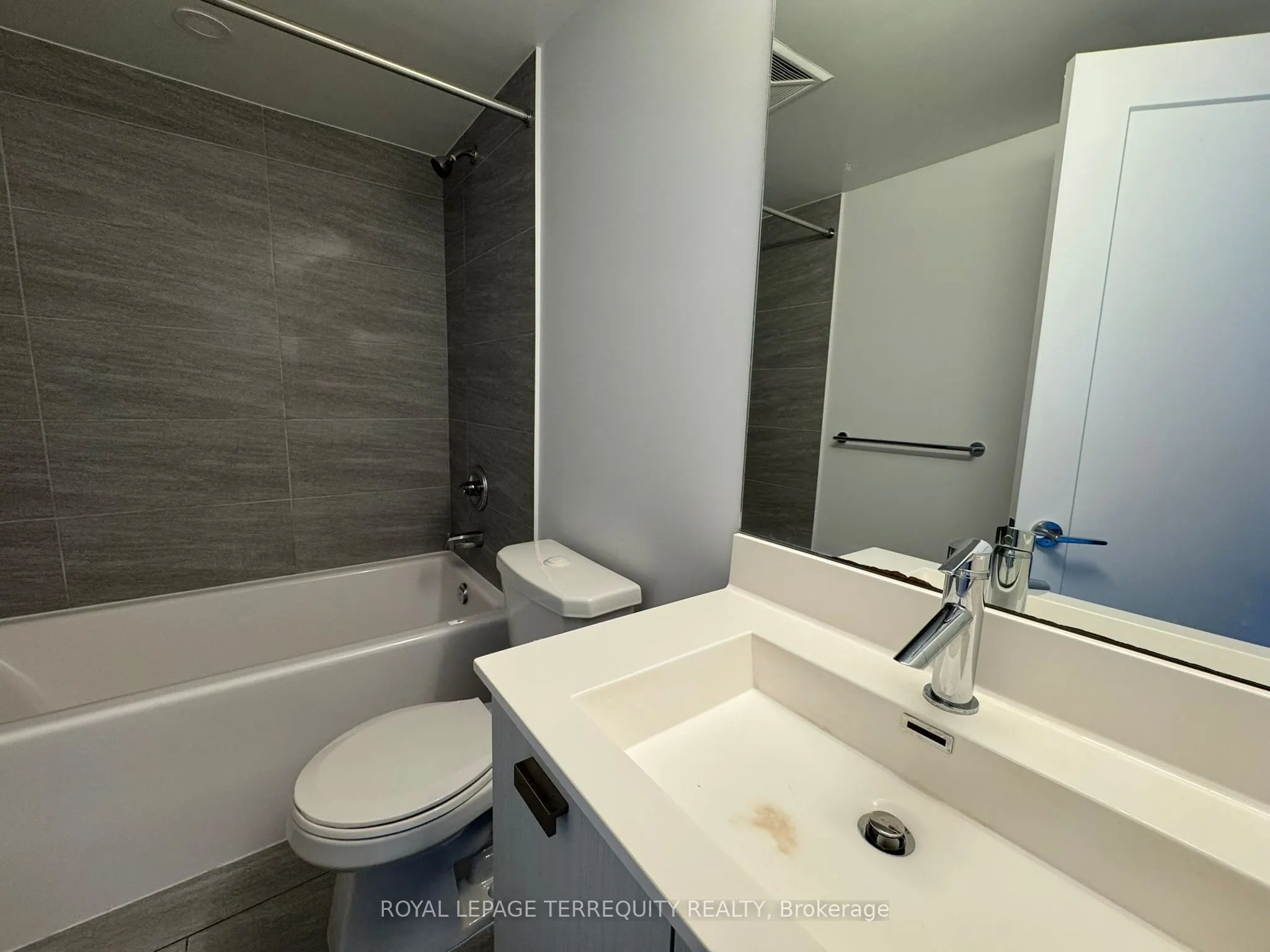 275 Village Green Square, #2620