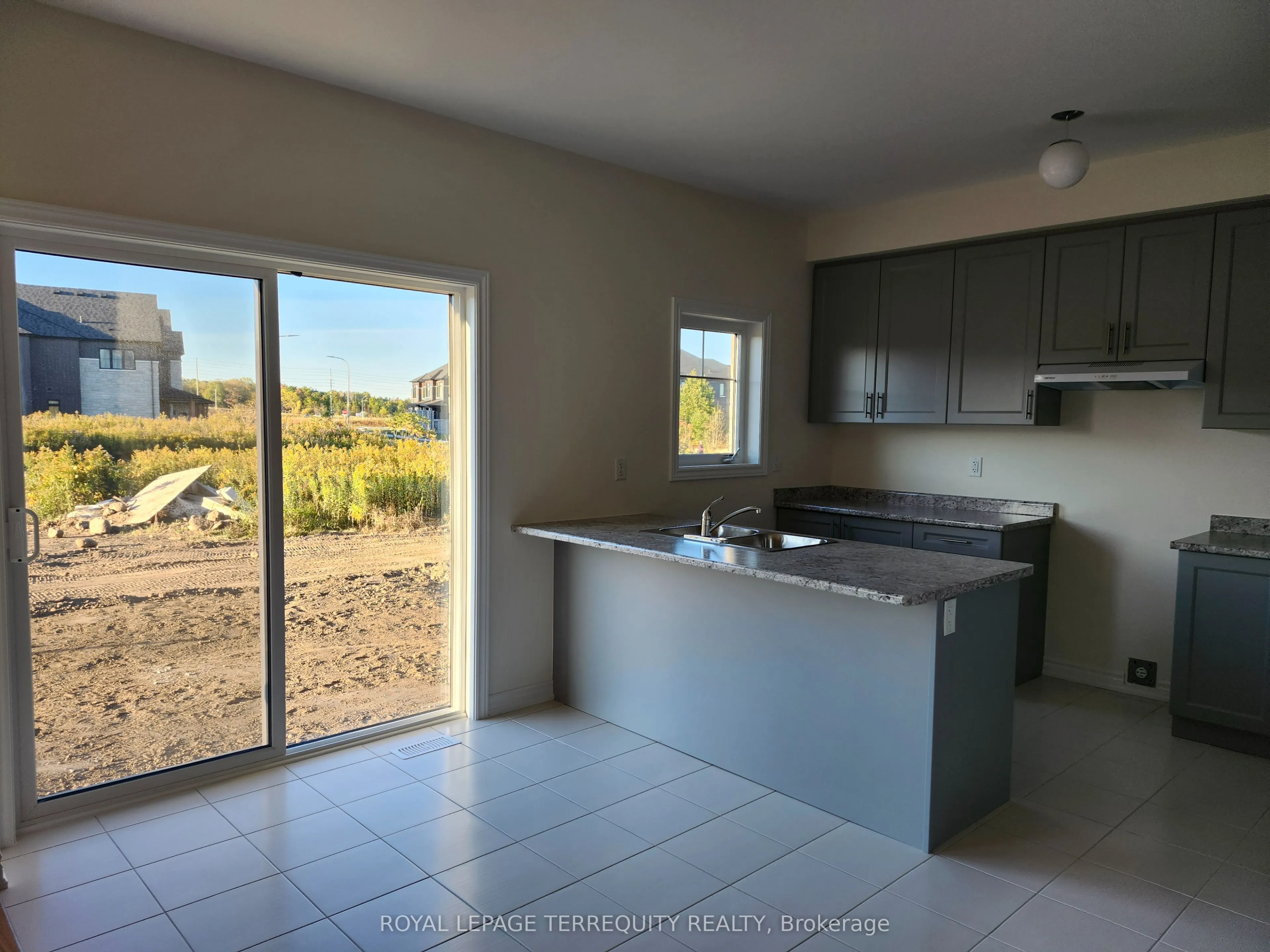 1128 Skyridge Boulevard