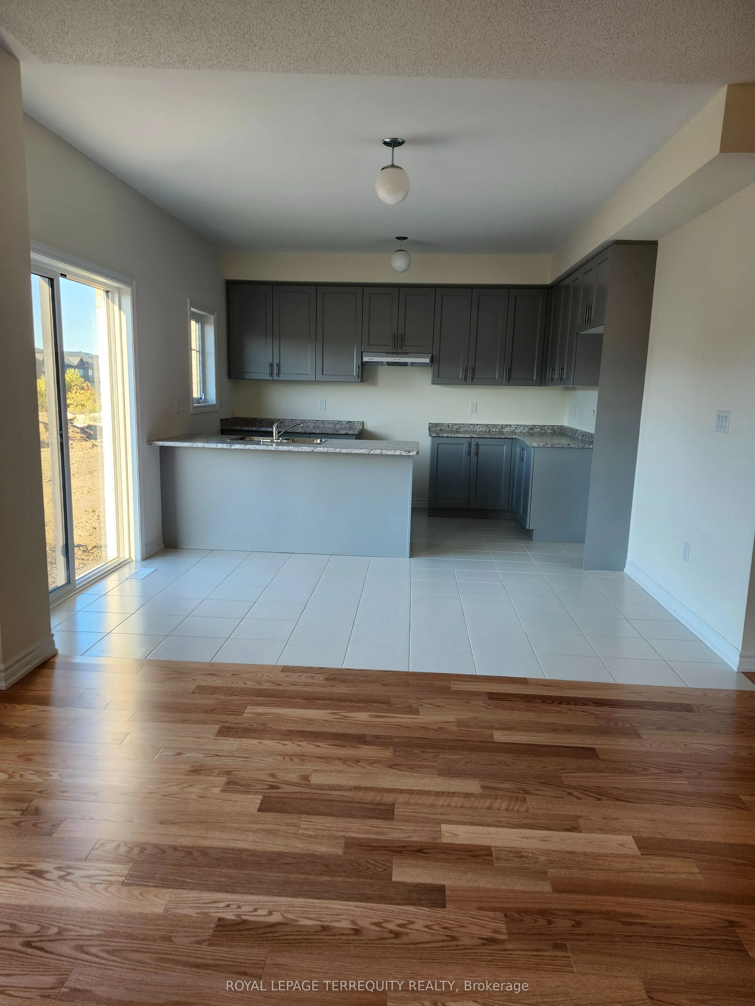 1128 Skyridge Boulevard
