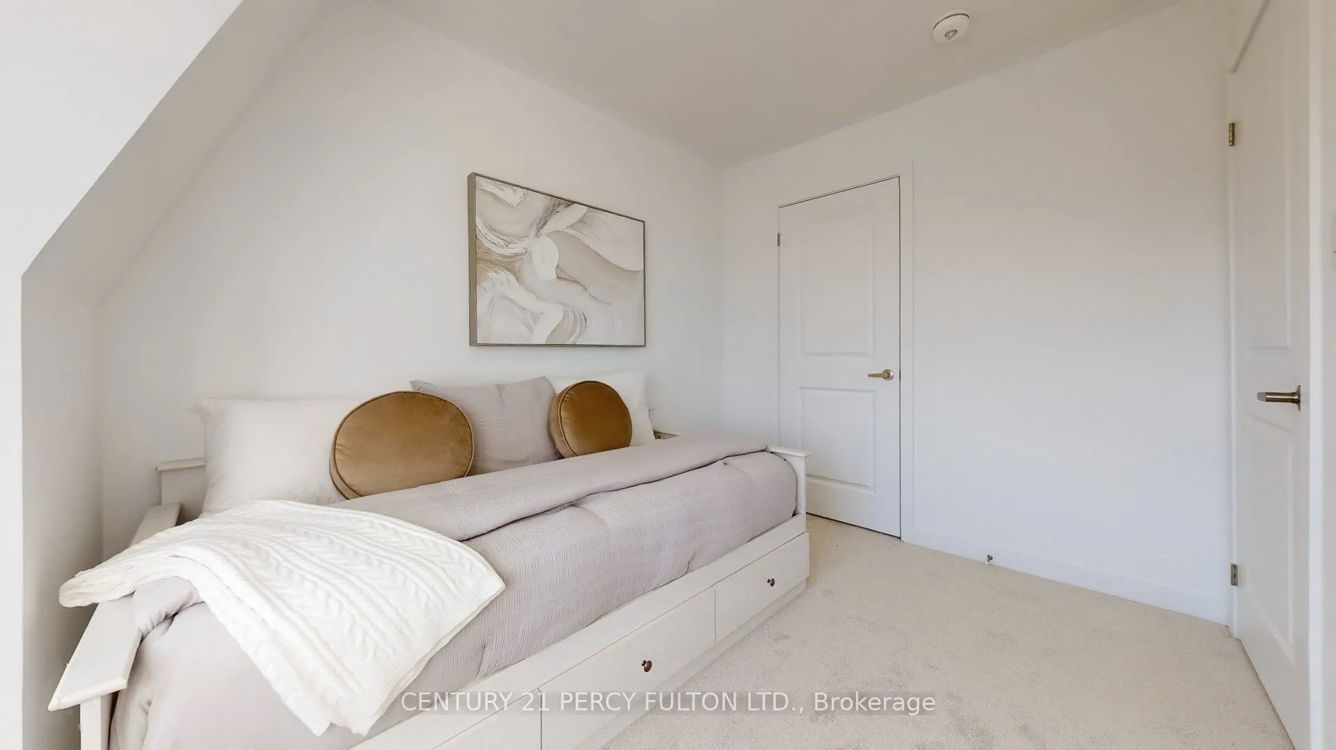 31 Selfridge Way