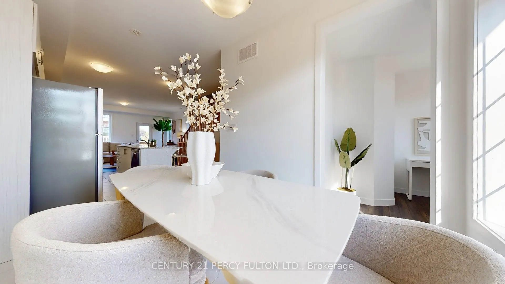31 Selfridge Way