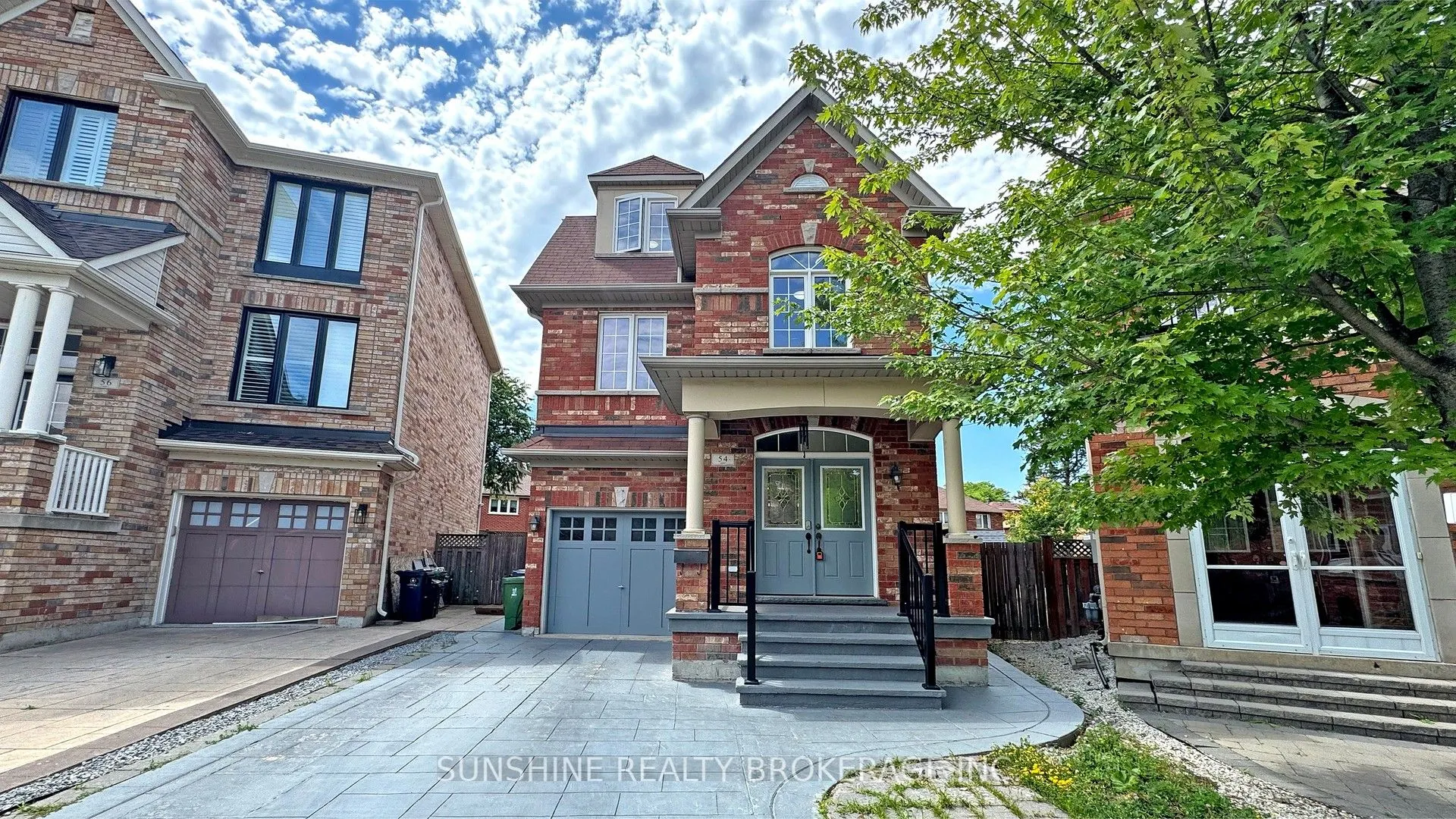 54 Wyper Square