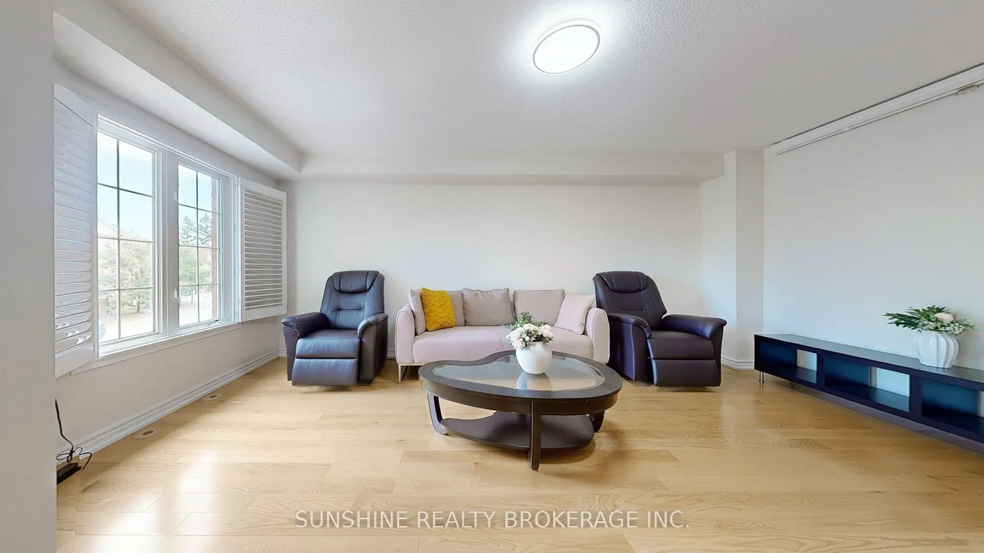 54 Wyper Square