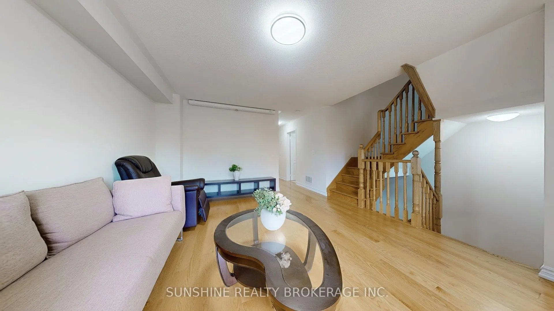 54 Wyper Square