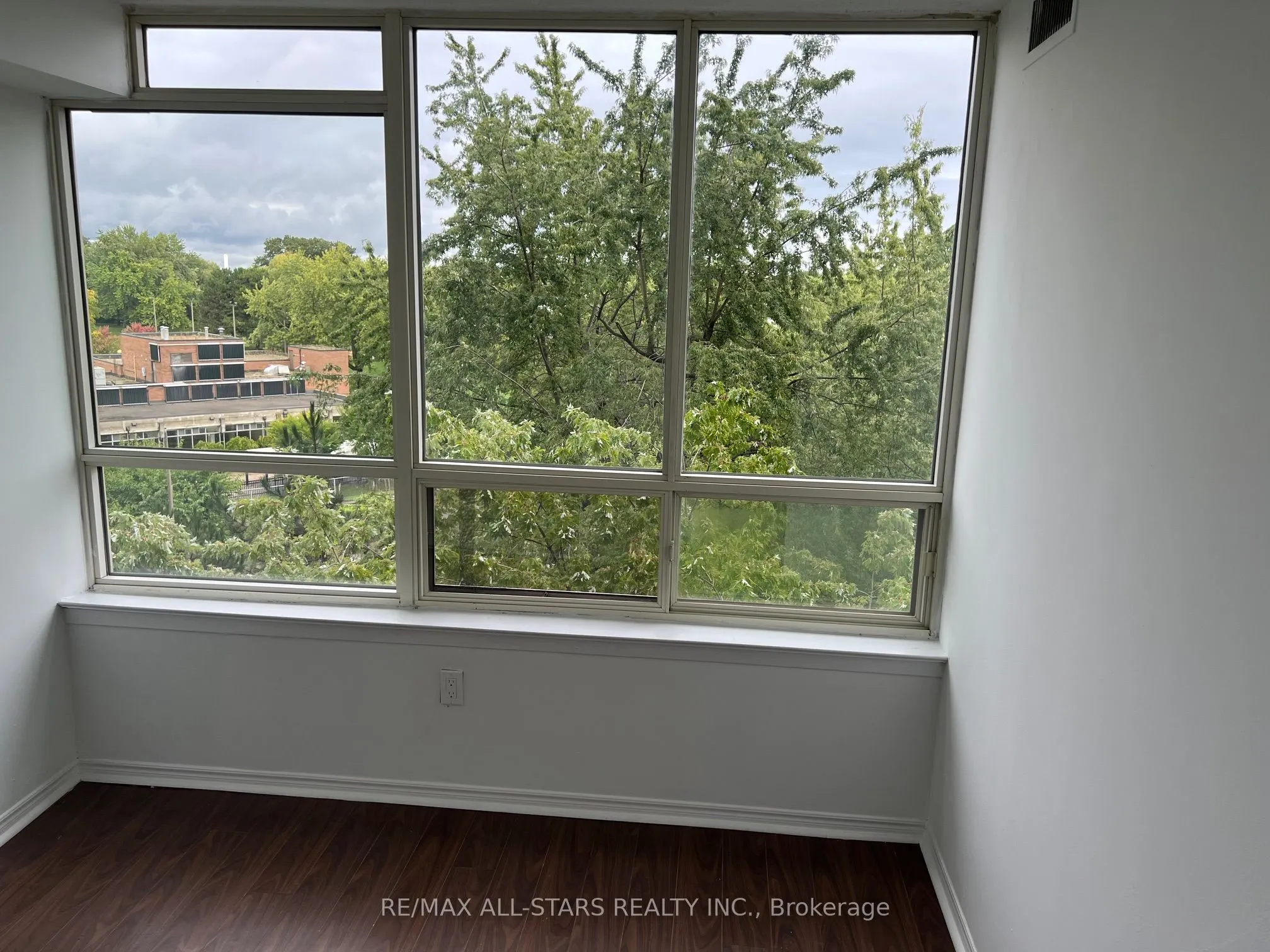 5 Greystone Walk Drive, #611