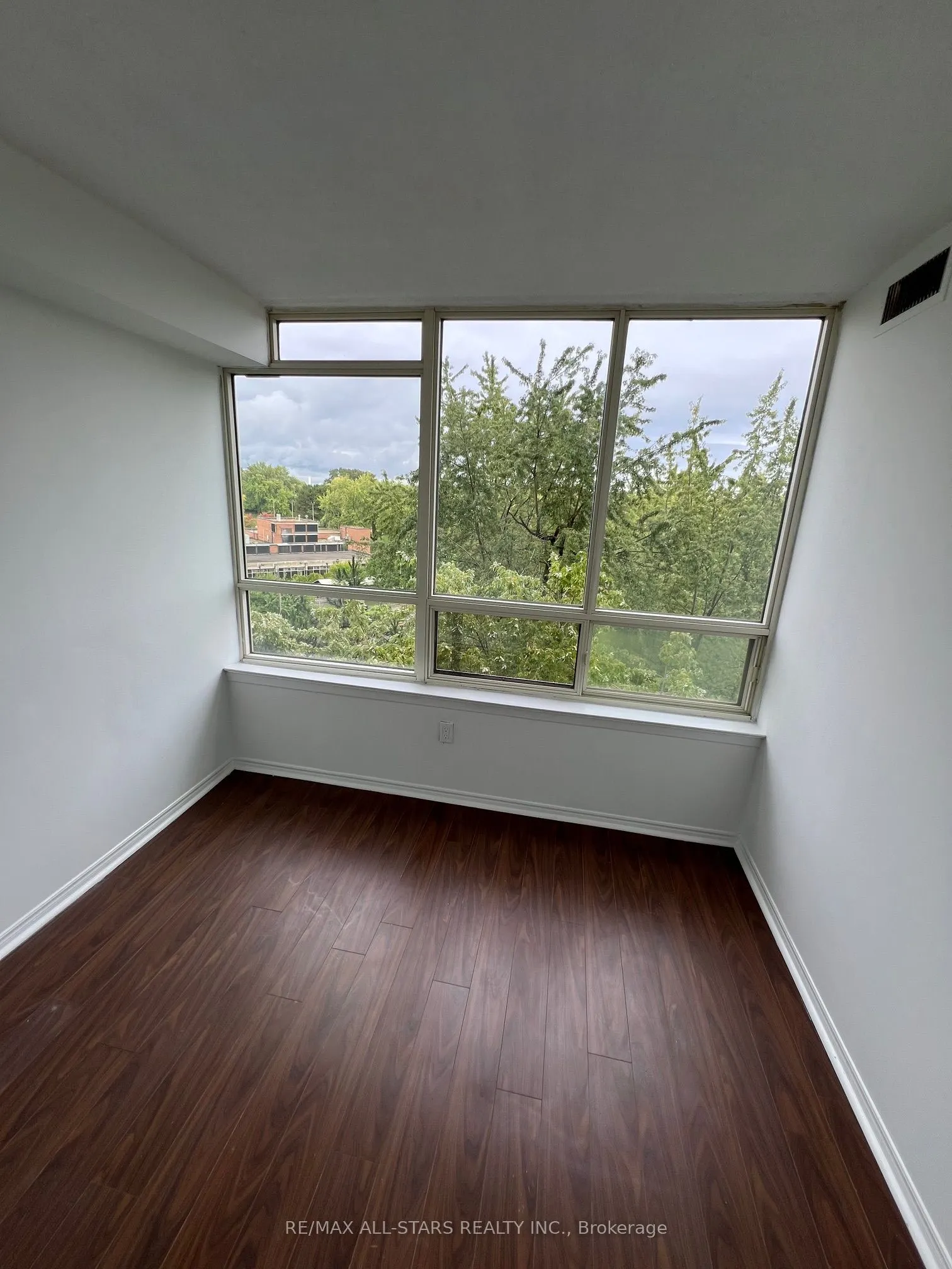 5 Greystone Walk Drive, #611