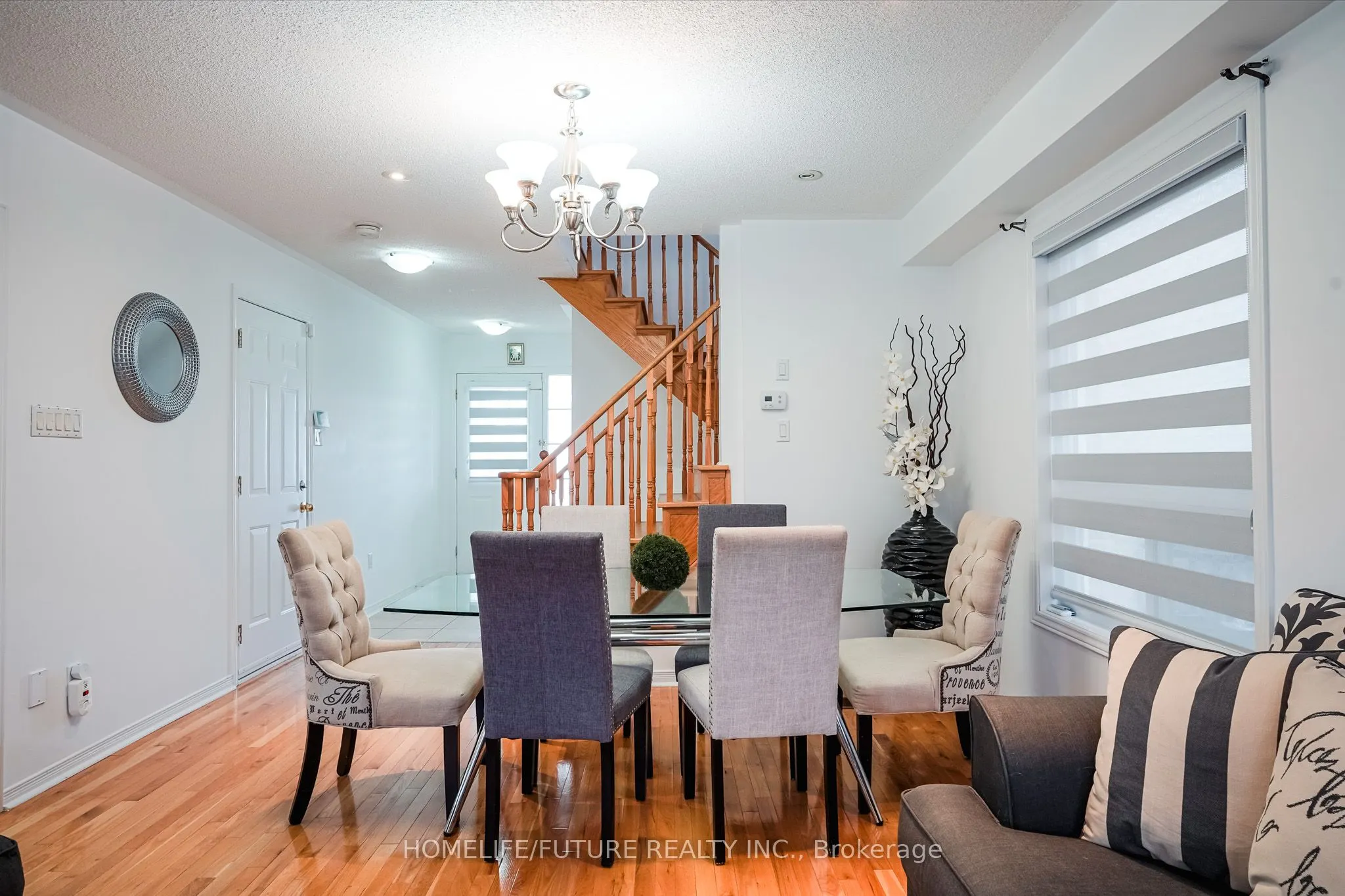 18 Mansbridge Crescent