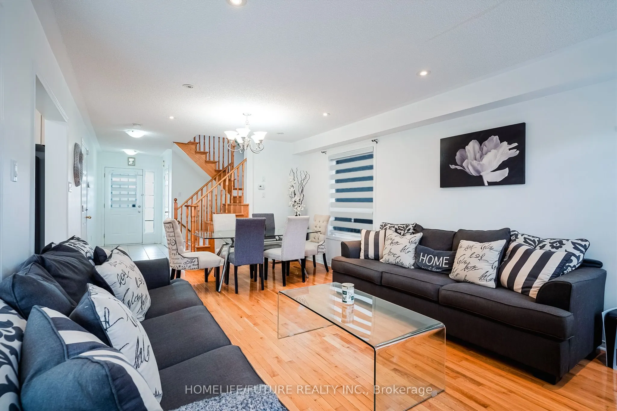 18 Mansbridge Crescent