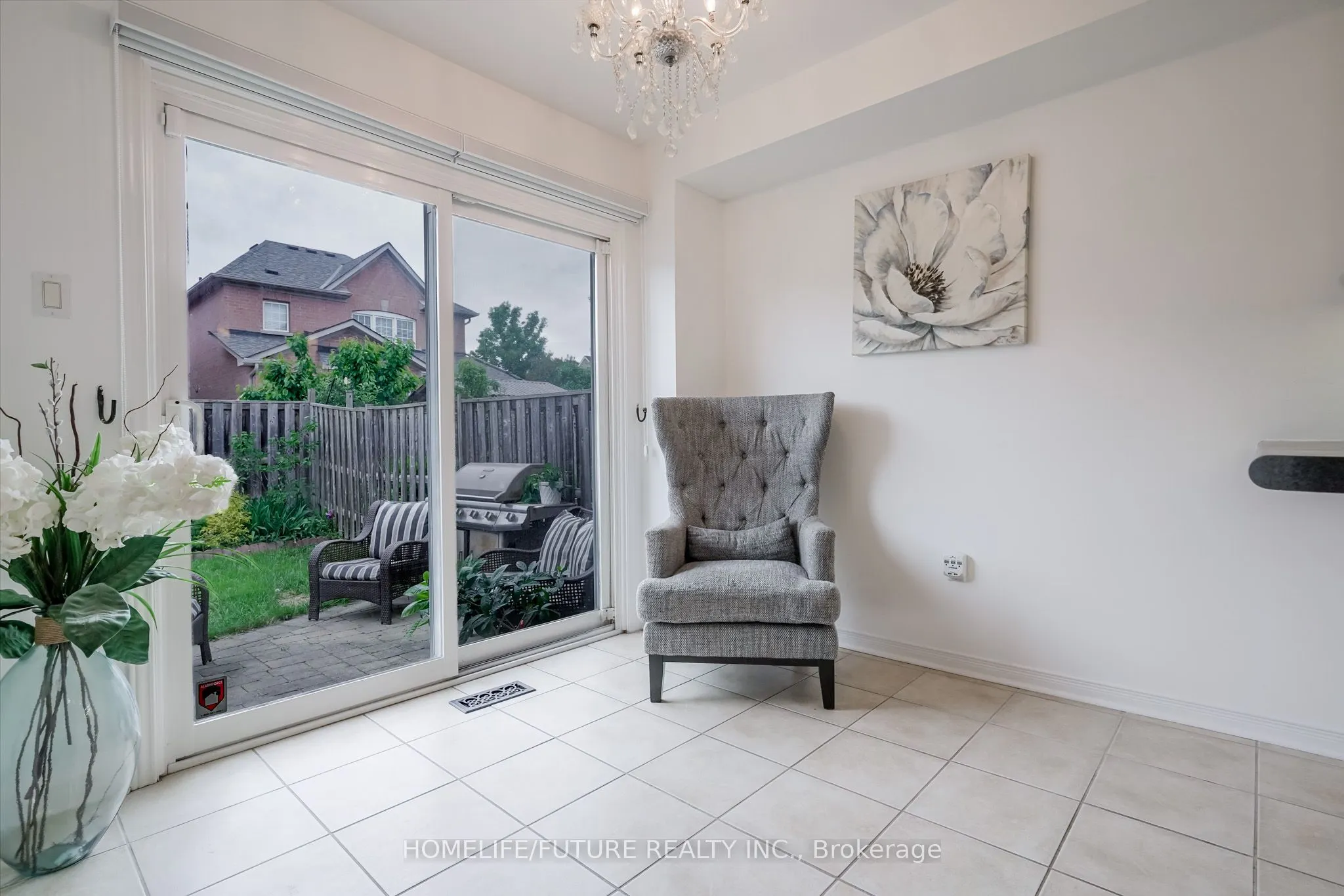 18 Mansbridge Crescent