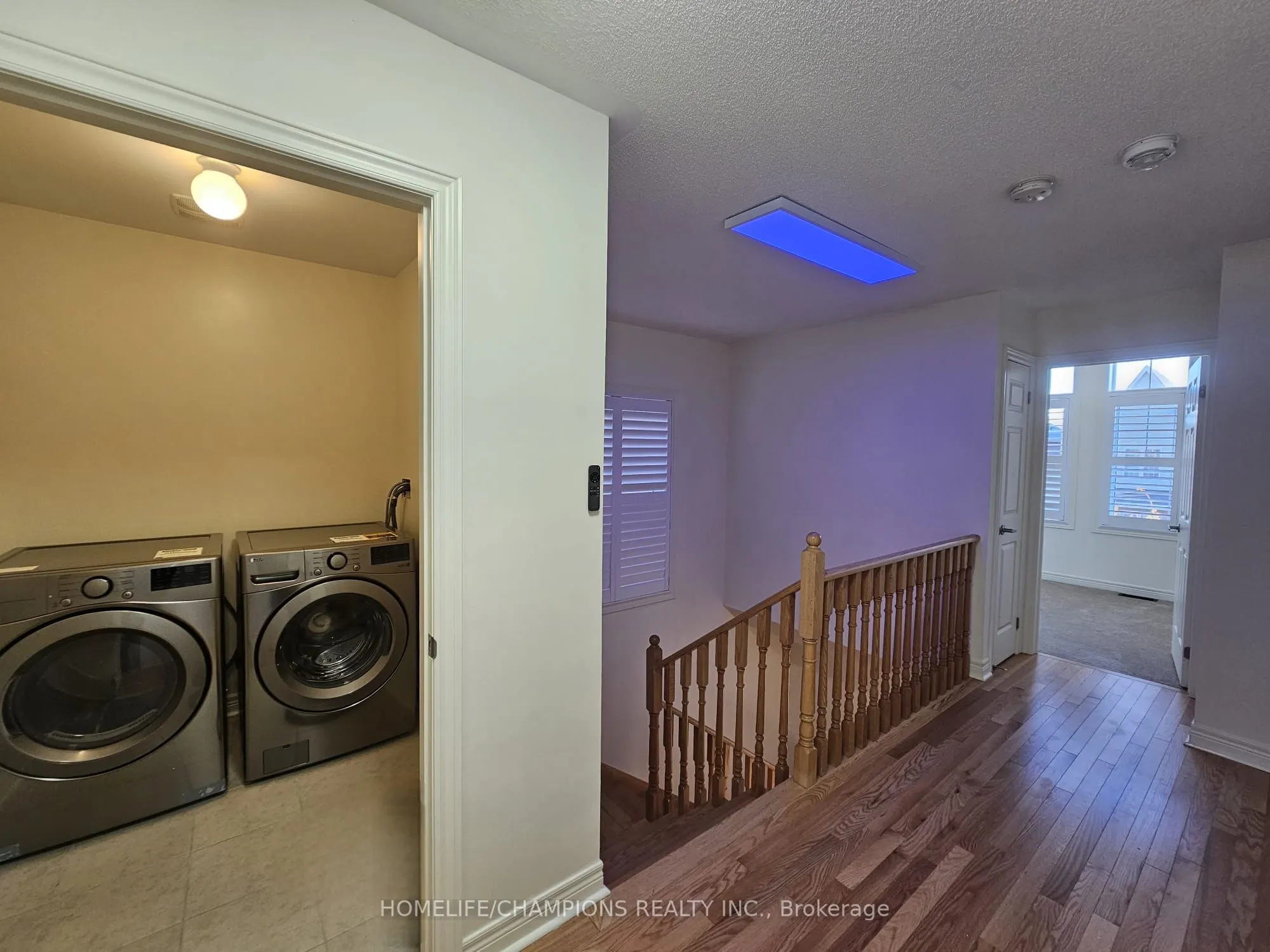 1213 Drinkle Crescent