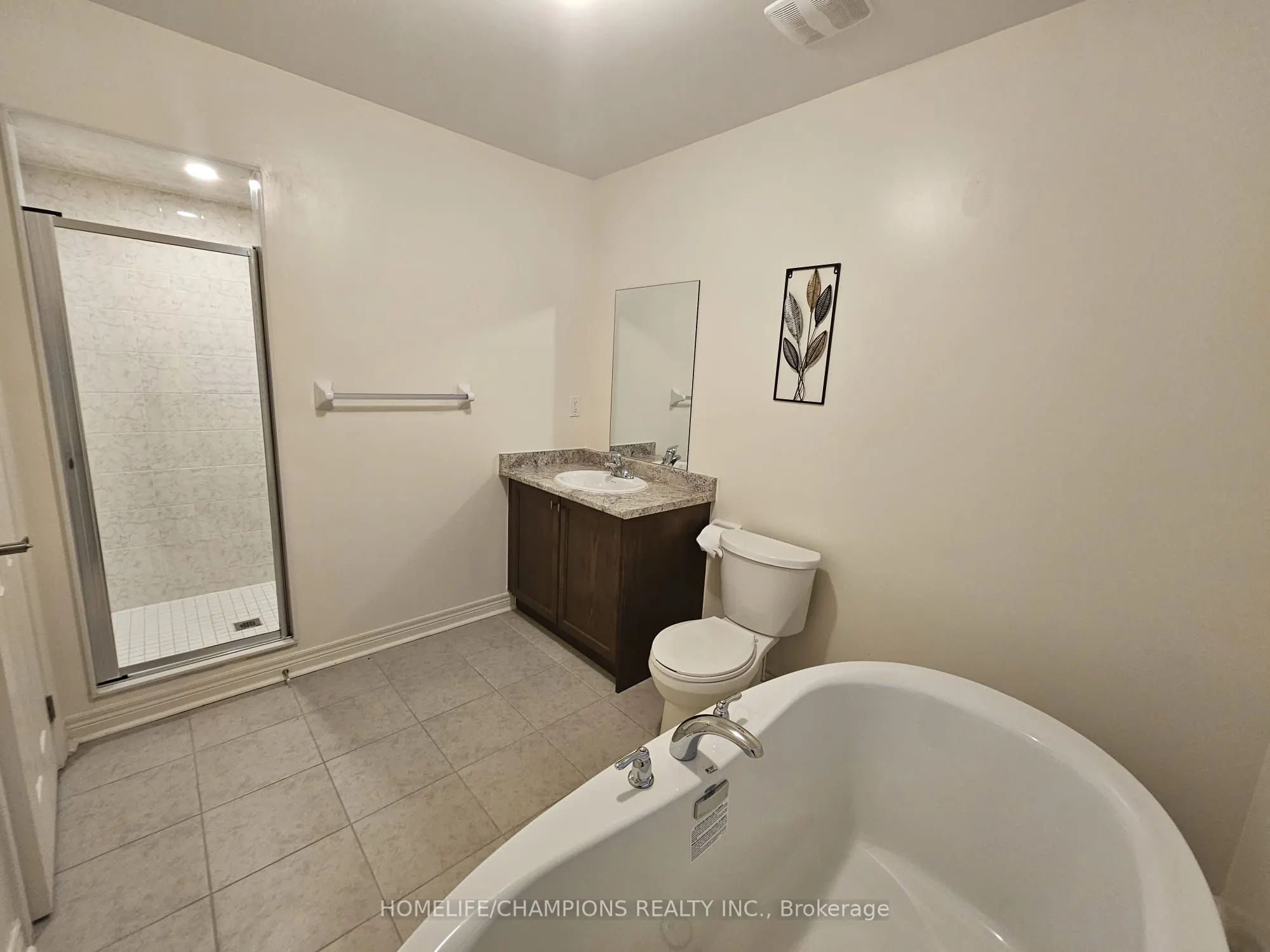 1213 Drinkle Crescent