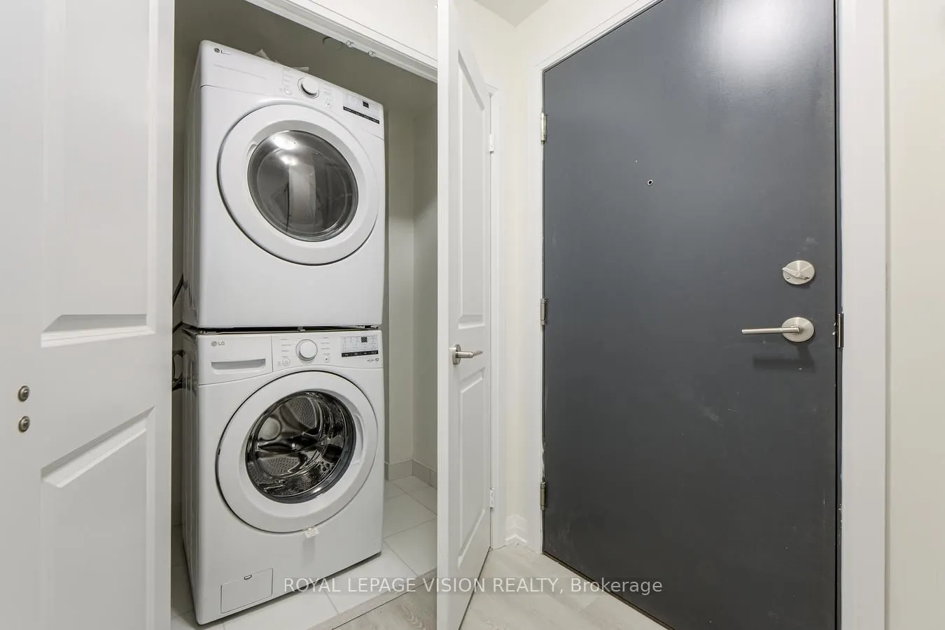 3270 Sheppard Avenue E, #322