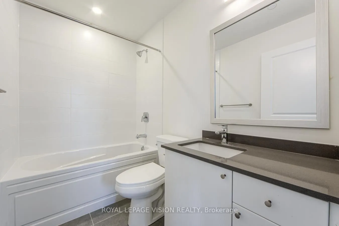 3270 Sheppard Avenue E, #322
