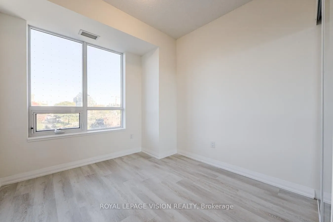 3270 Sheppard Avenue E, #322