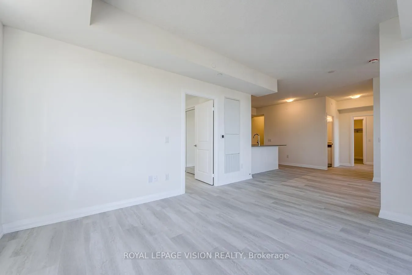 3270 Sheppard Avenue E, #322