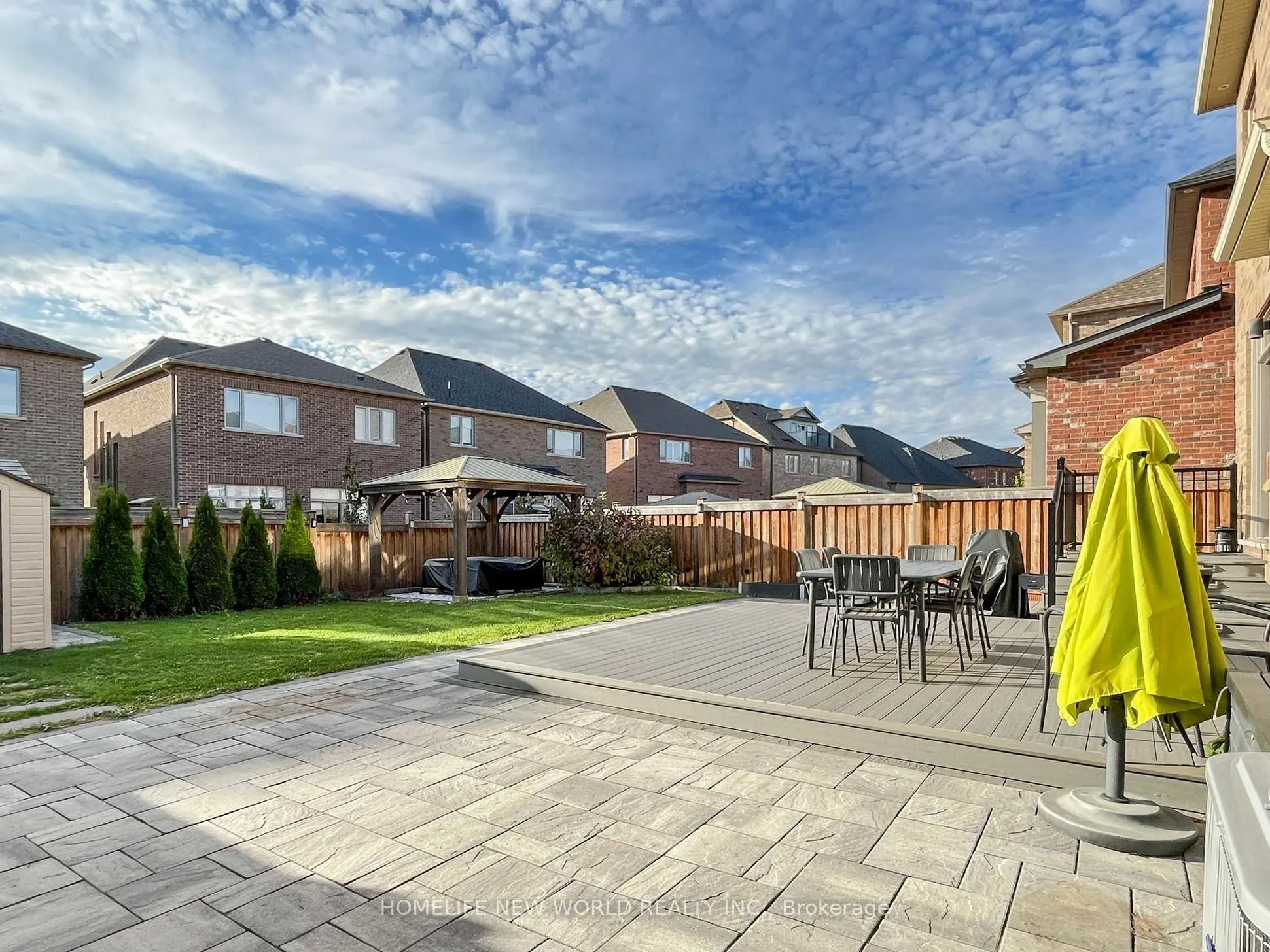 40 St Ives Crescent