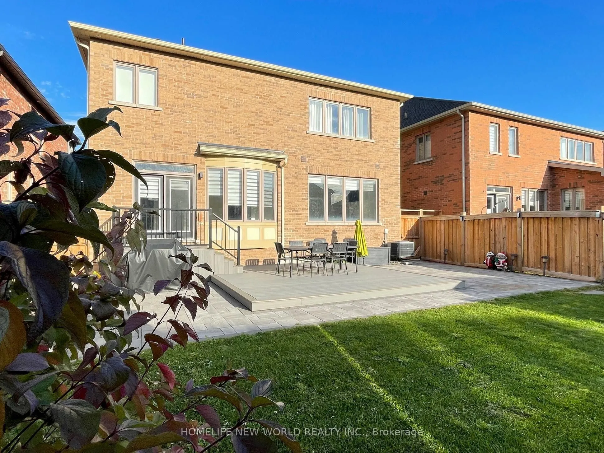 40 St Ives Crescent