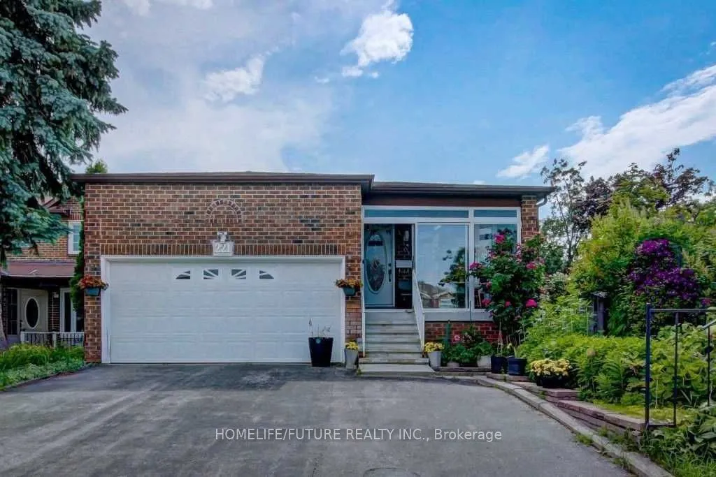 221 Hupfield Trail, #Main & 2nd