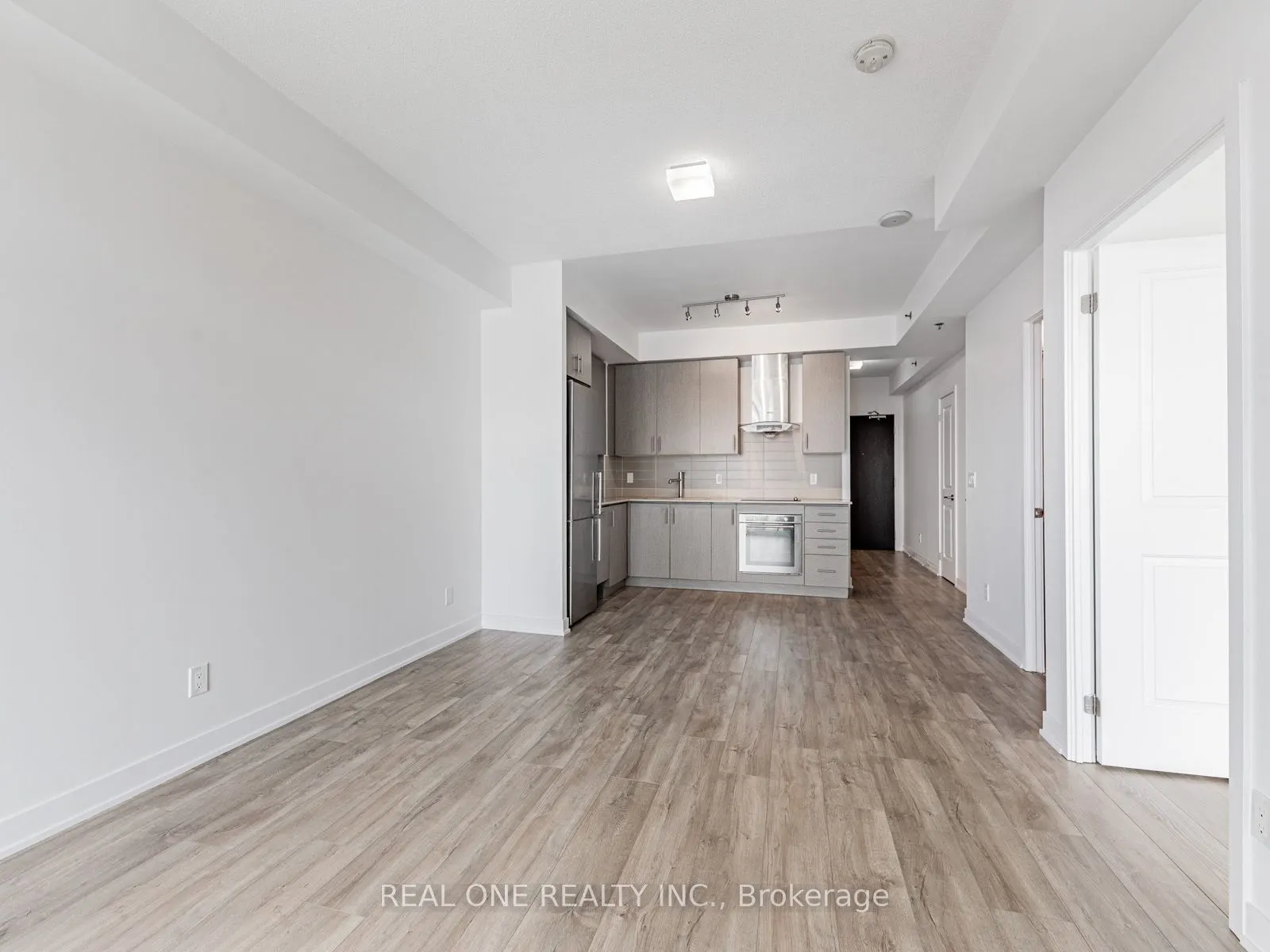 195 Bonis Avenue, #2206