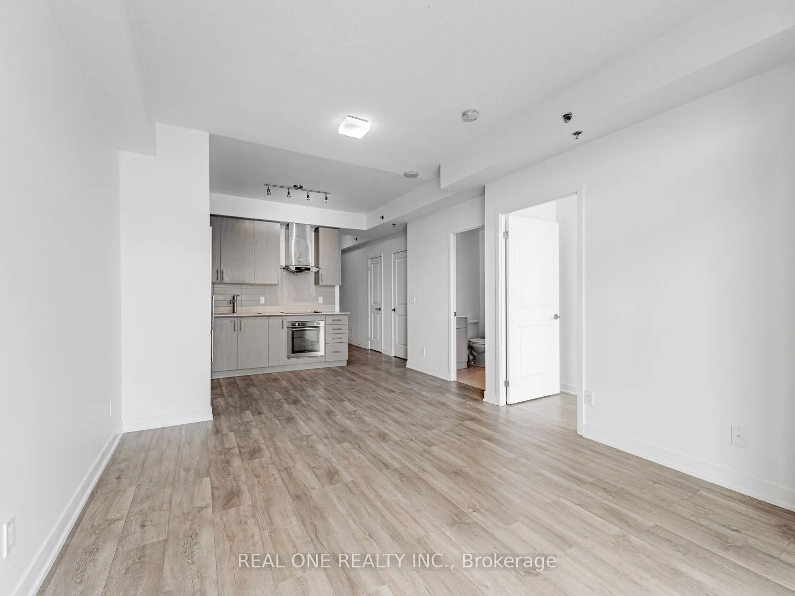 195 Bonis Avenue, #2206