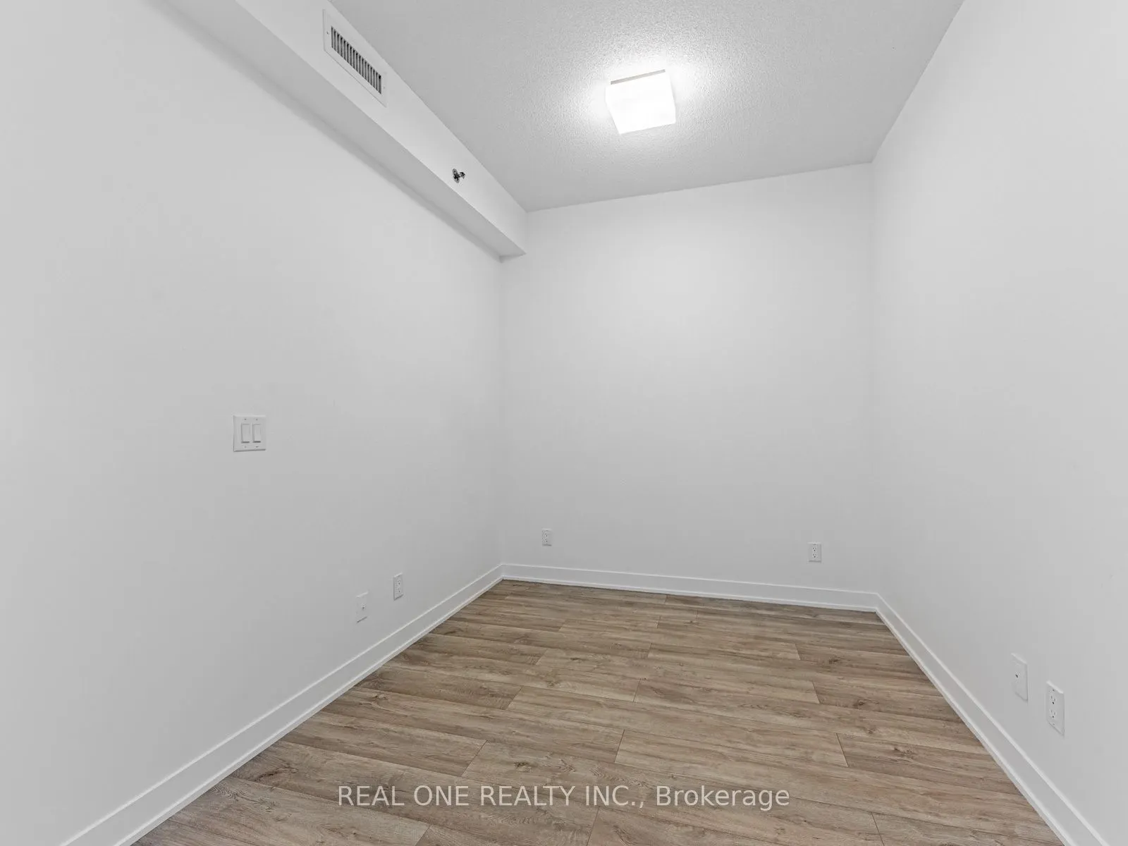 195 Bonis Avenue, #2206
