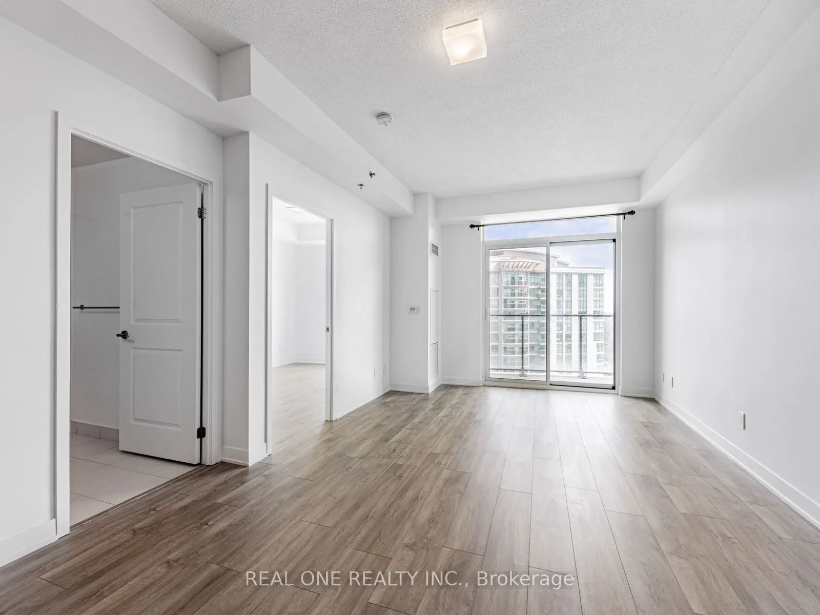 195 Bonis Avenue, #2206