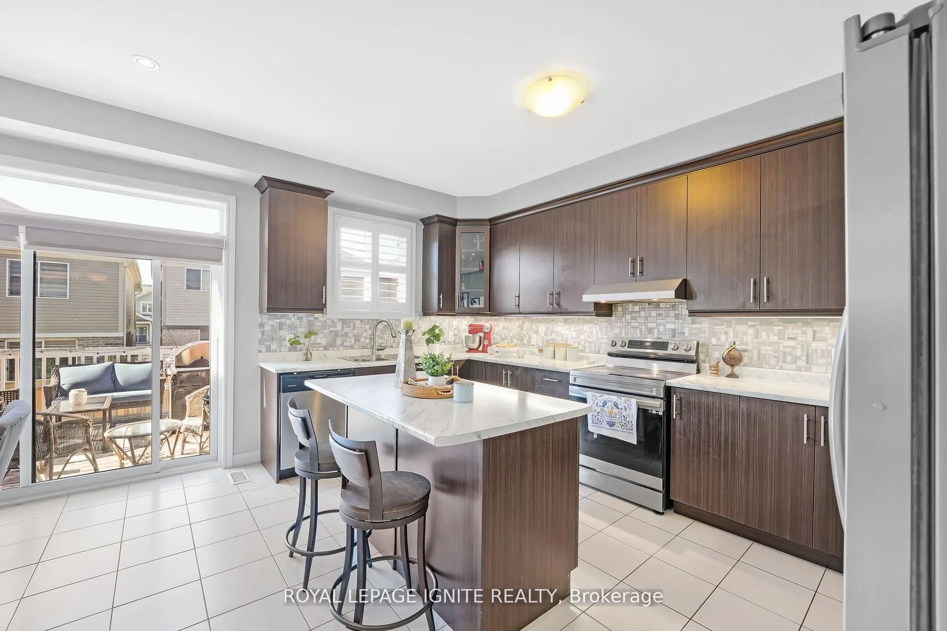 210 Blackwell Crescent