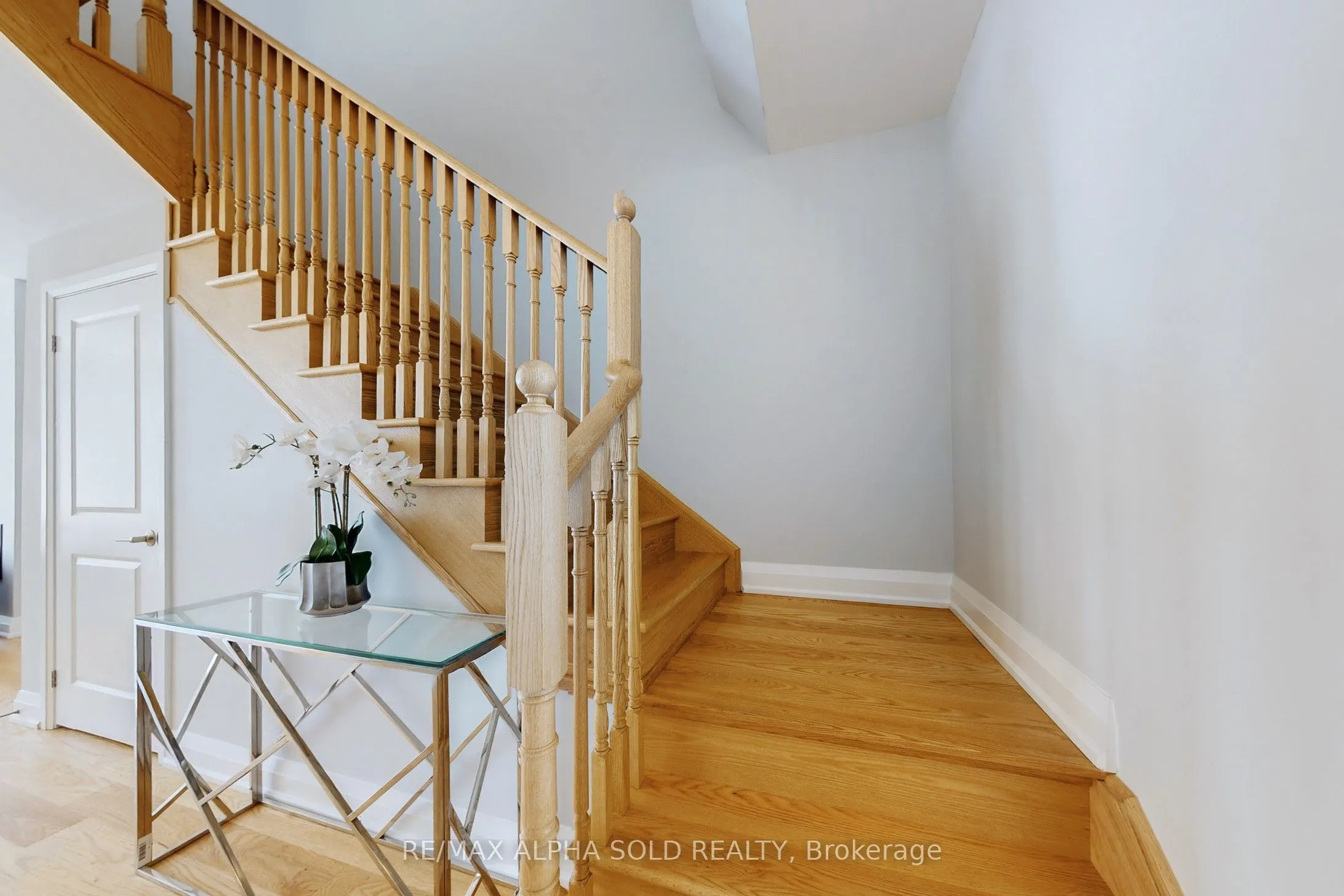 957 Grosbeak Trail