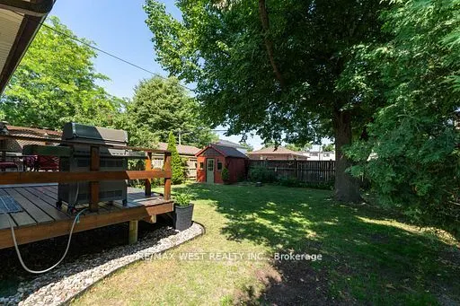46 Orchard View Boulevard