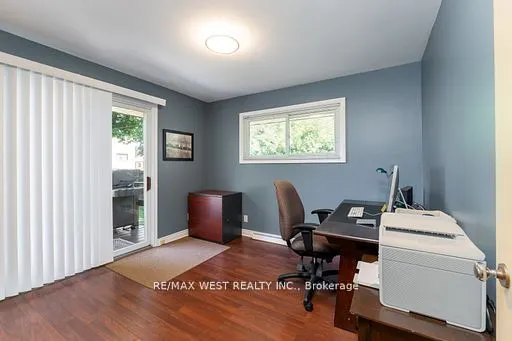 46 Orchard View Boulevard