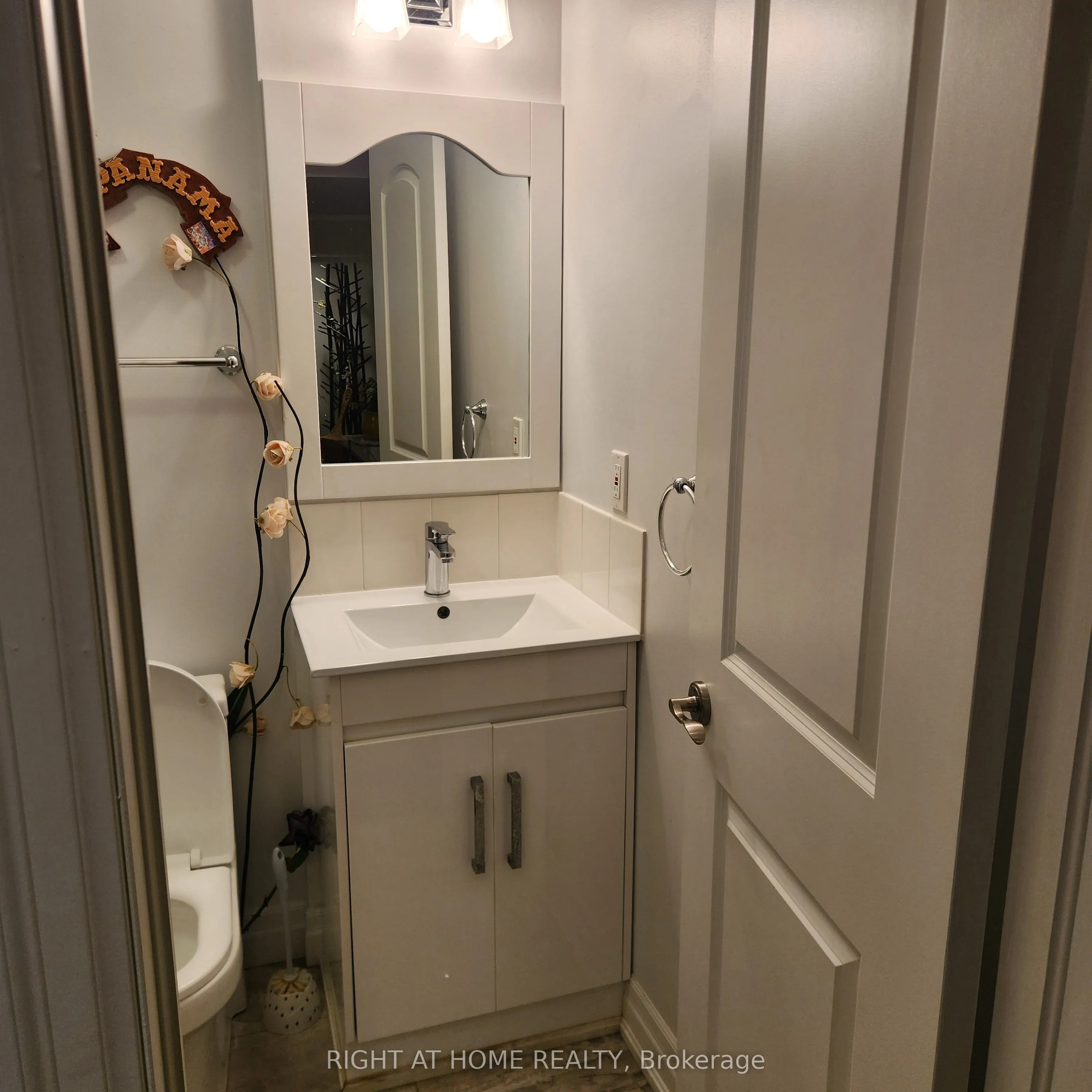 302 Aylesworth Avenue, #Basement
