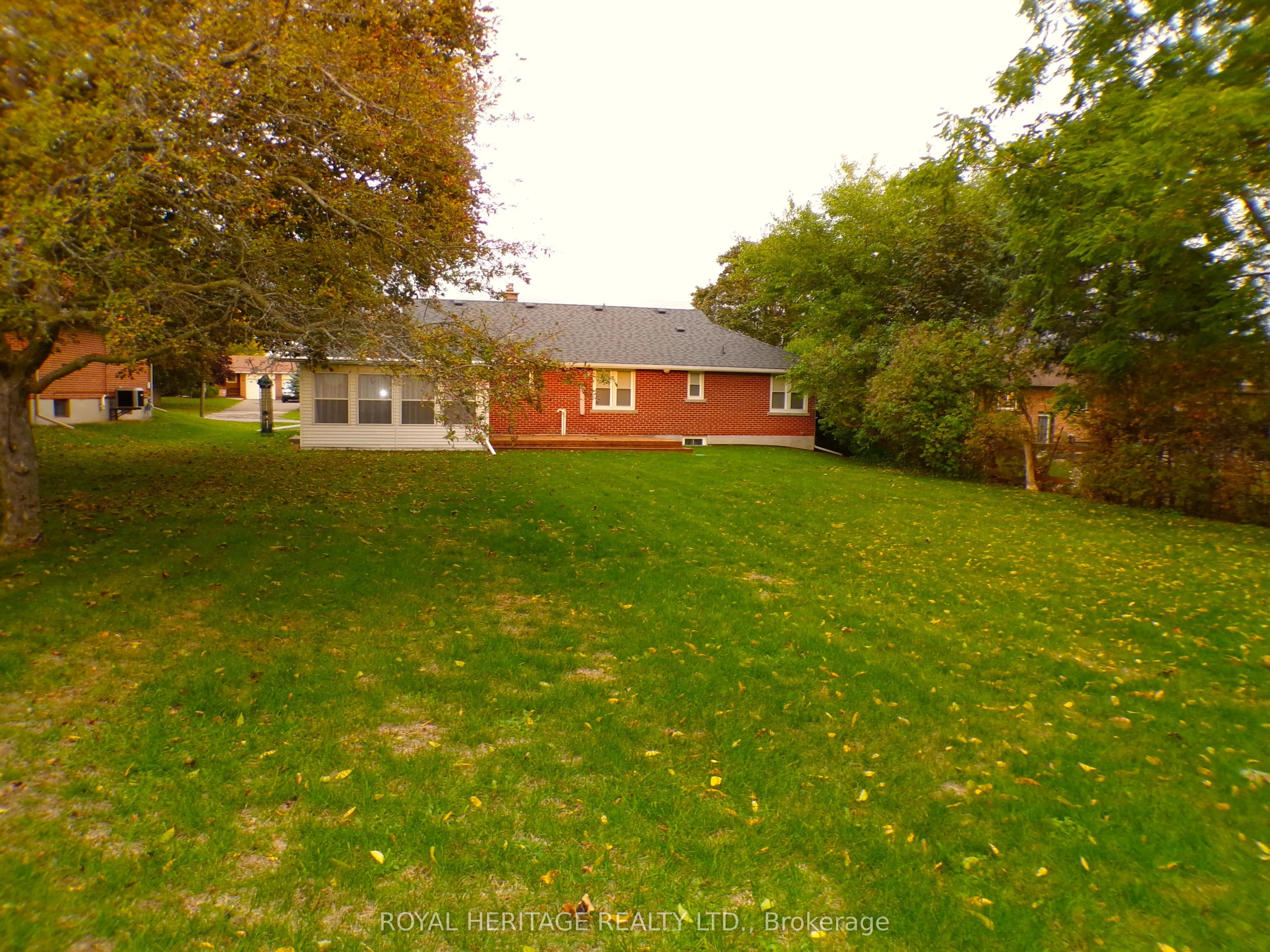 12 Darlington Boulevard