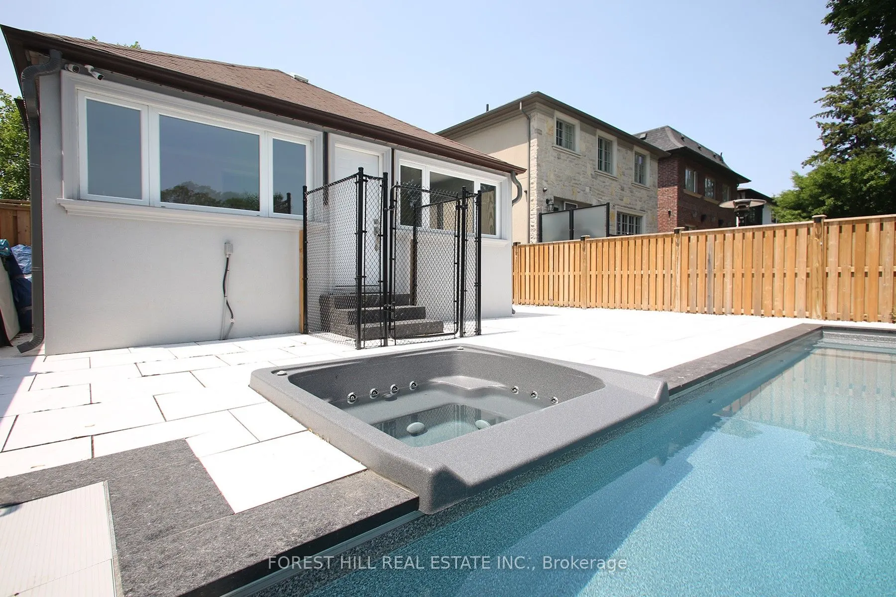 21 Presteign Avenue