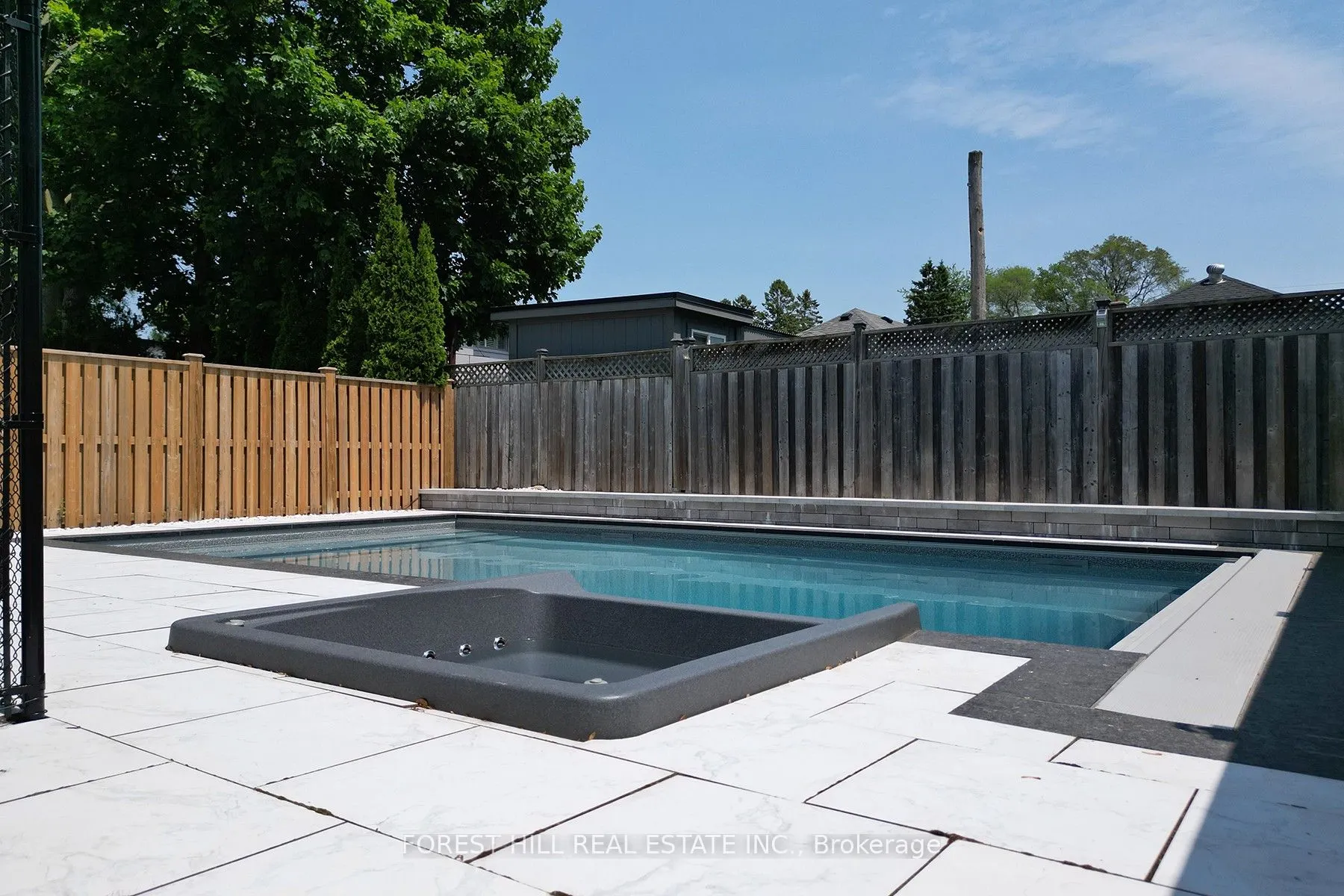 21 Presteign Avenue