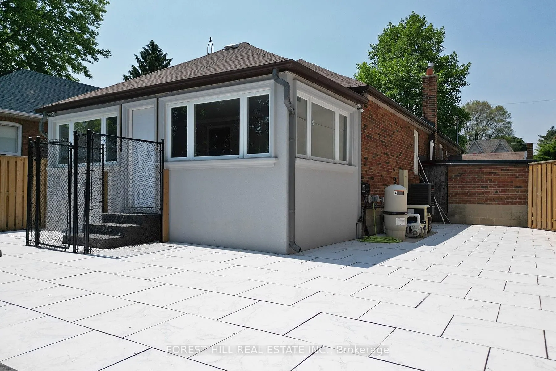 21 Presteign Avenue
