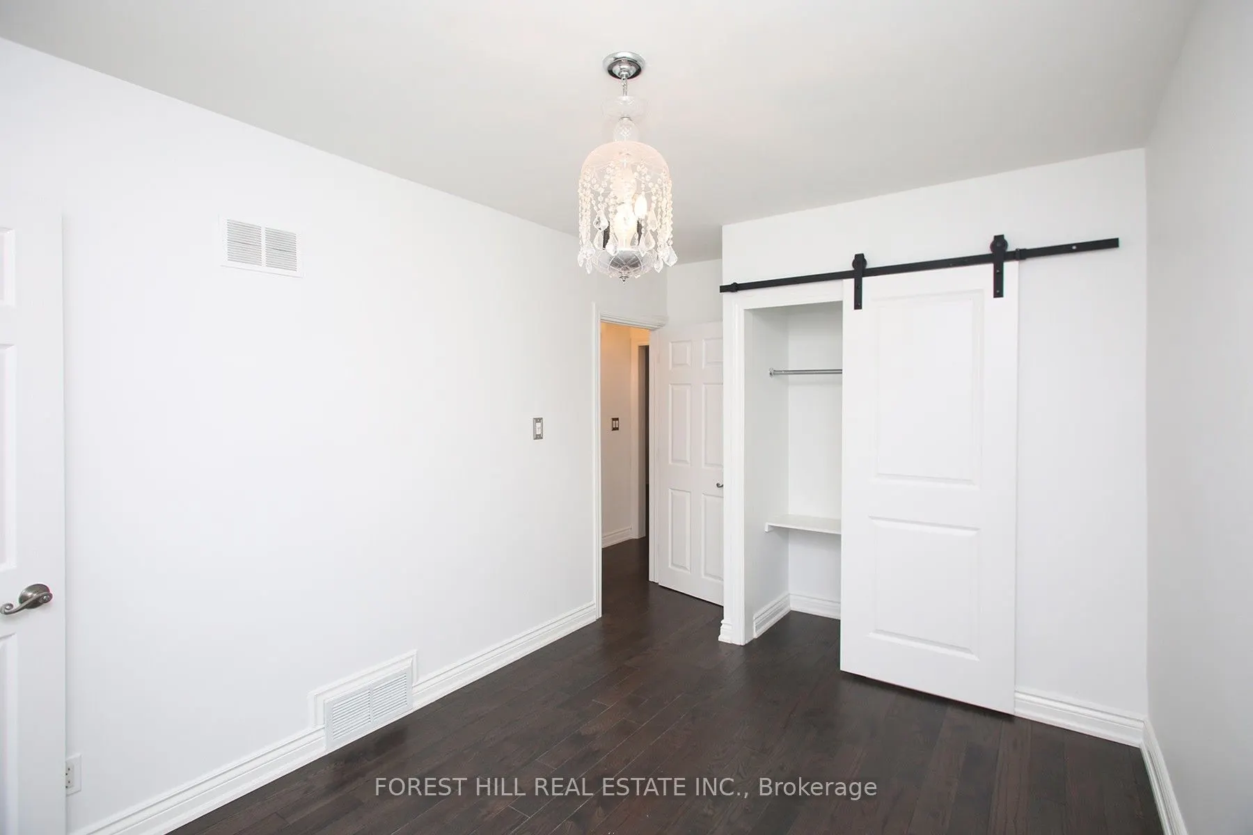 21 Presteign Avenue