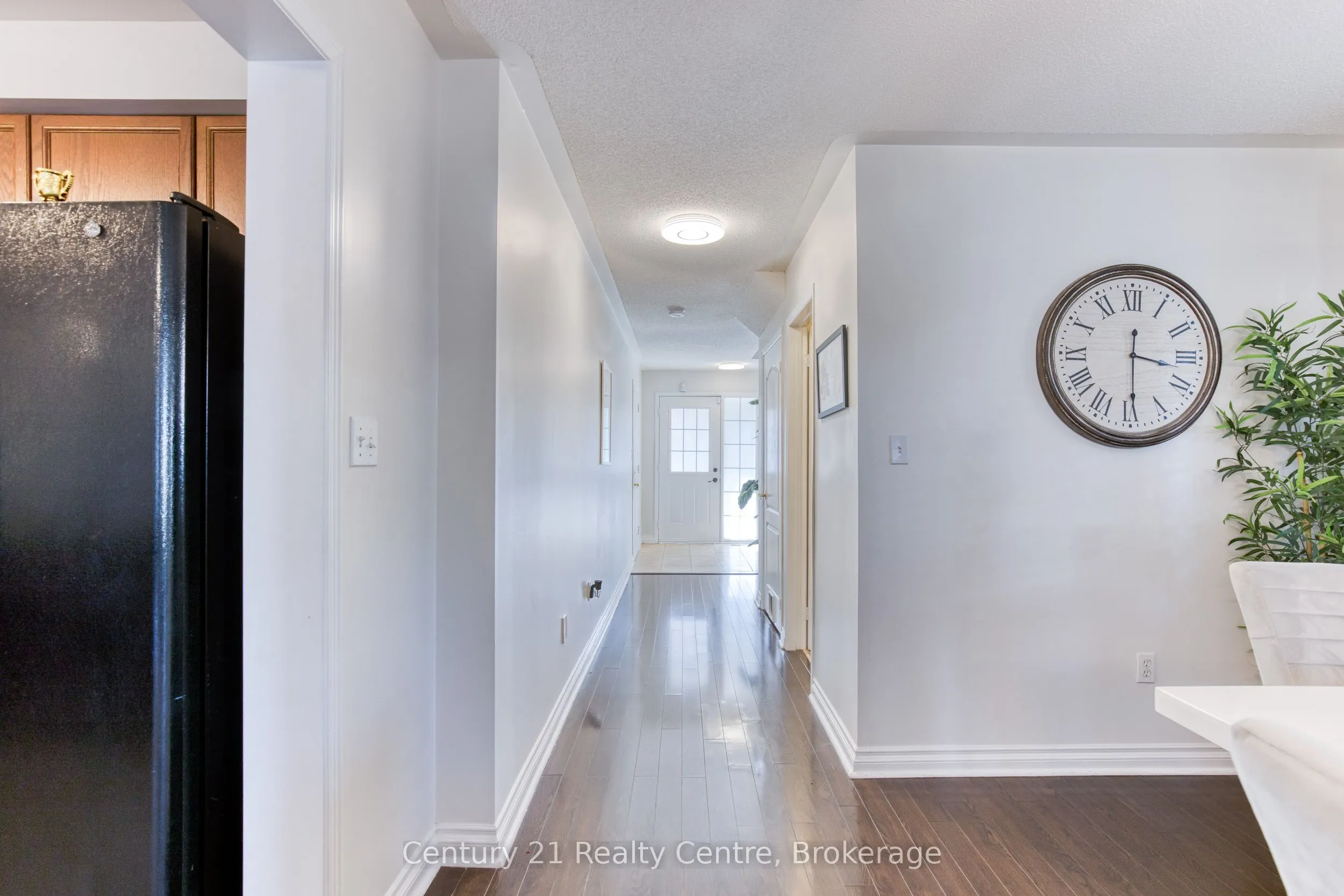 45 Hatch Street E
