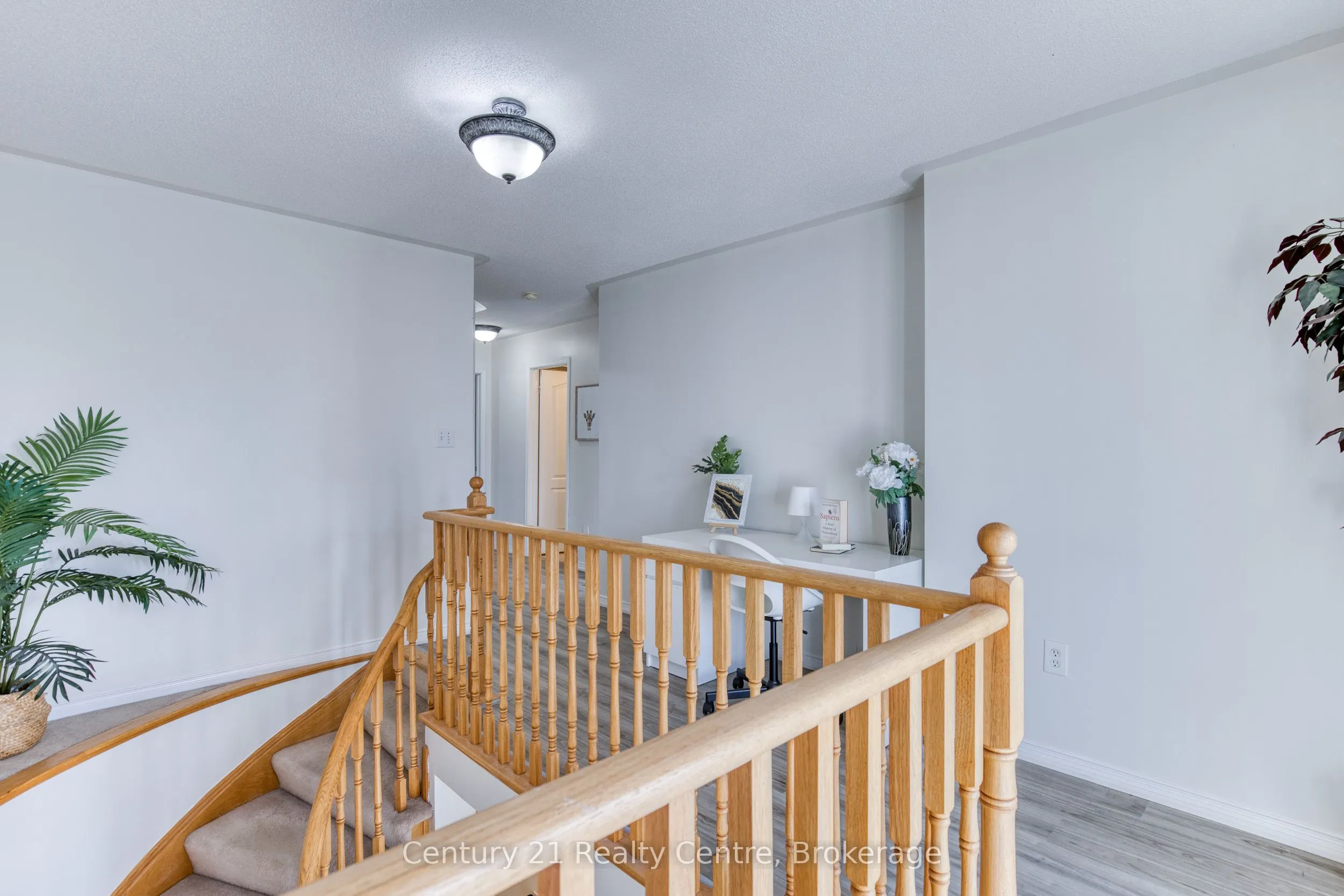 45 Hatch Street E