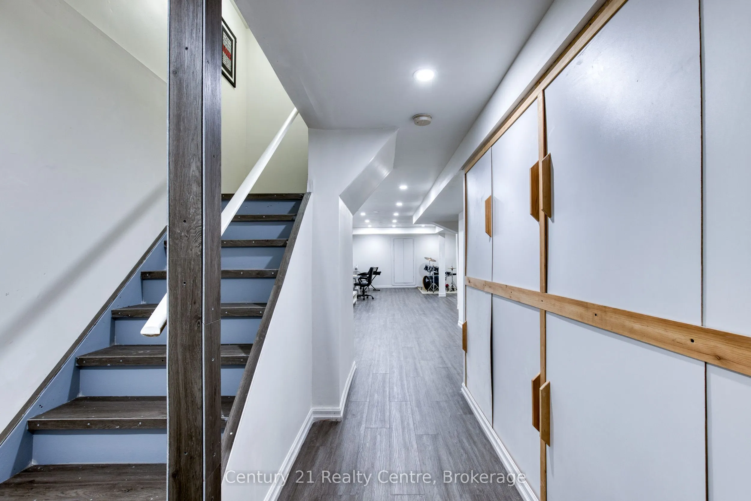 45 Hatch Street E
