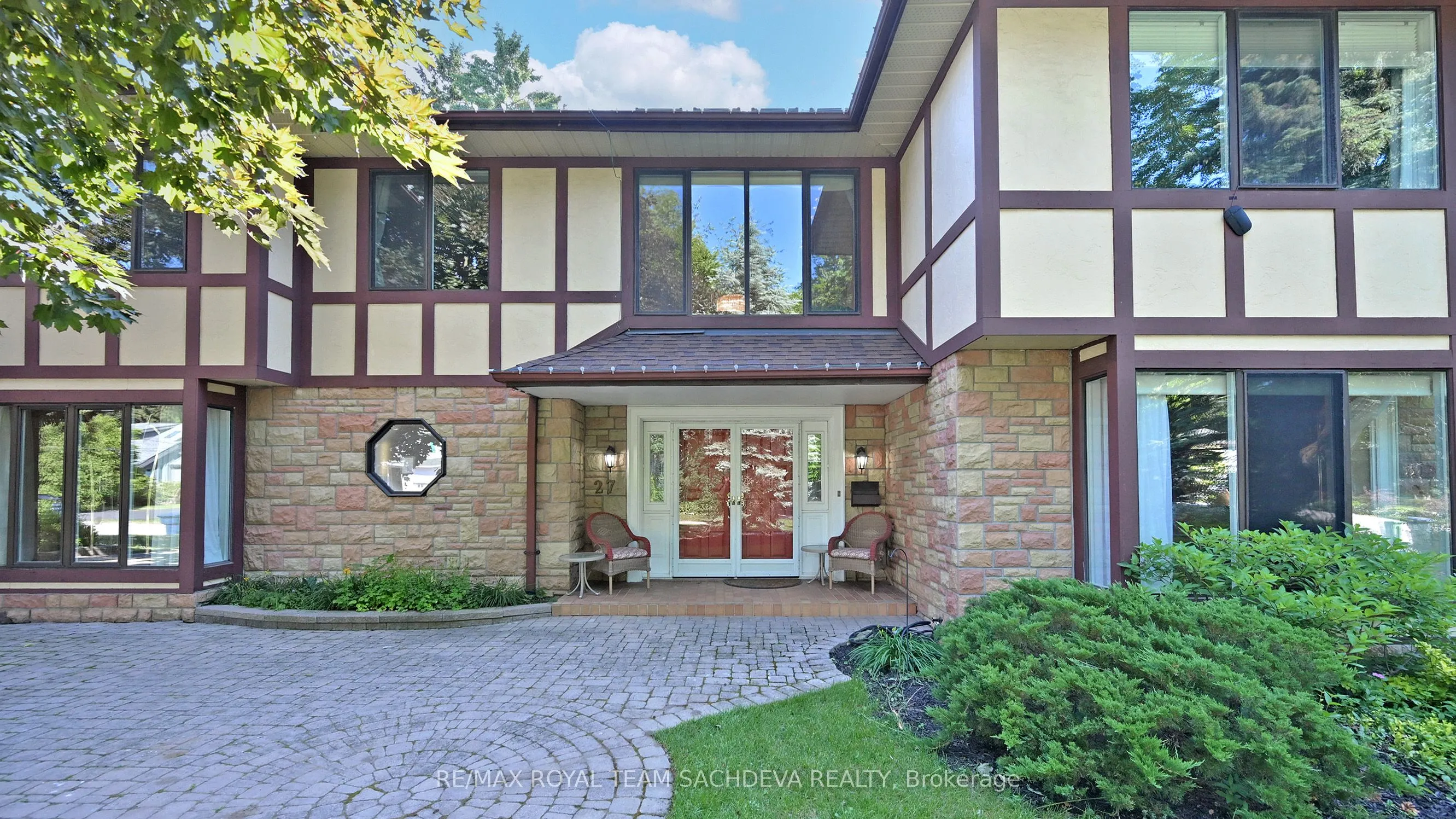 27 Orchard Park Drive