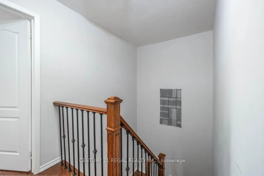 12 Salt Drive