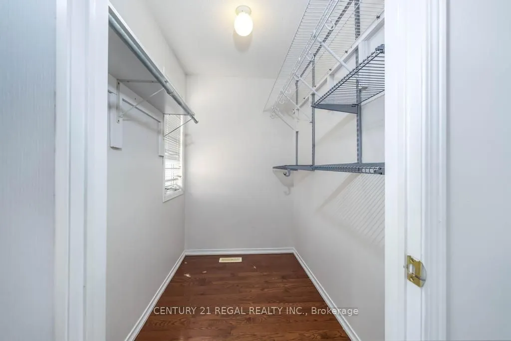 12 Salt Drive