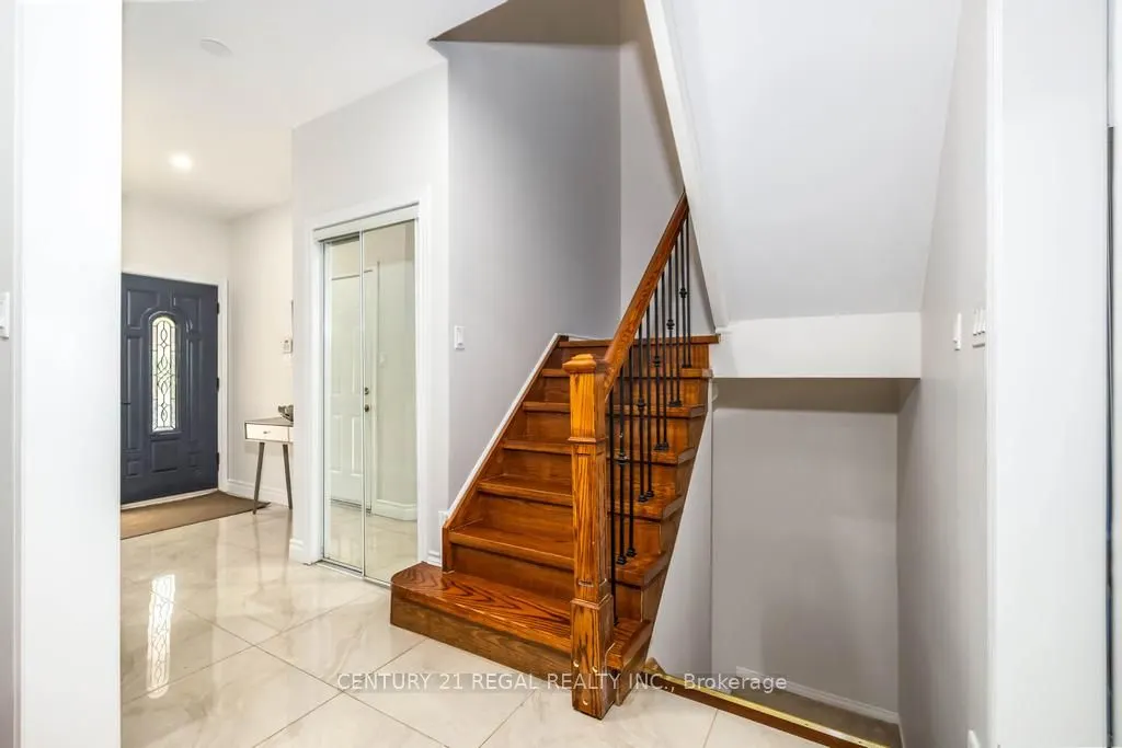 12 Salt Drive