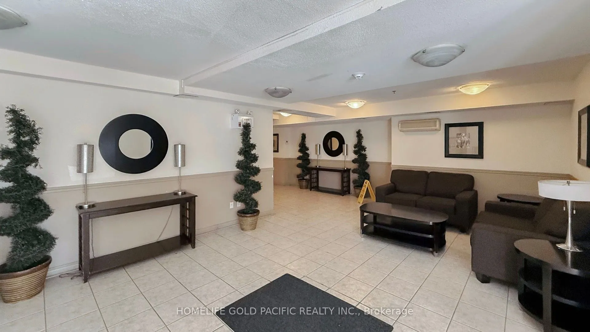 684 Warden Avenue, #102