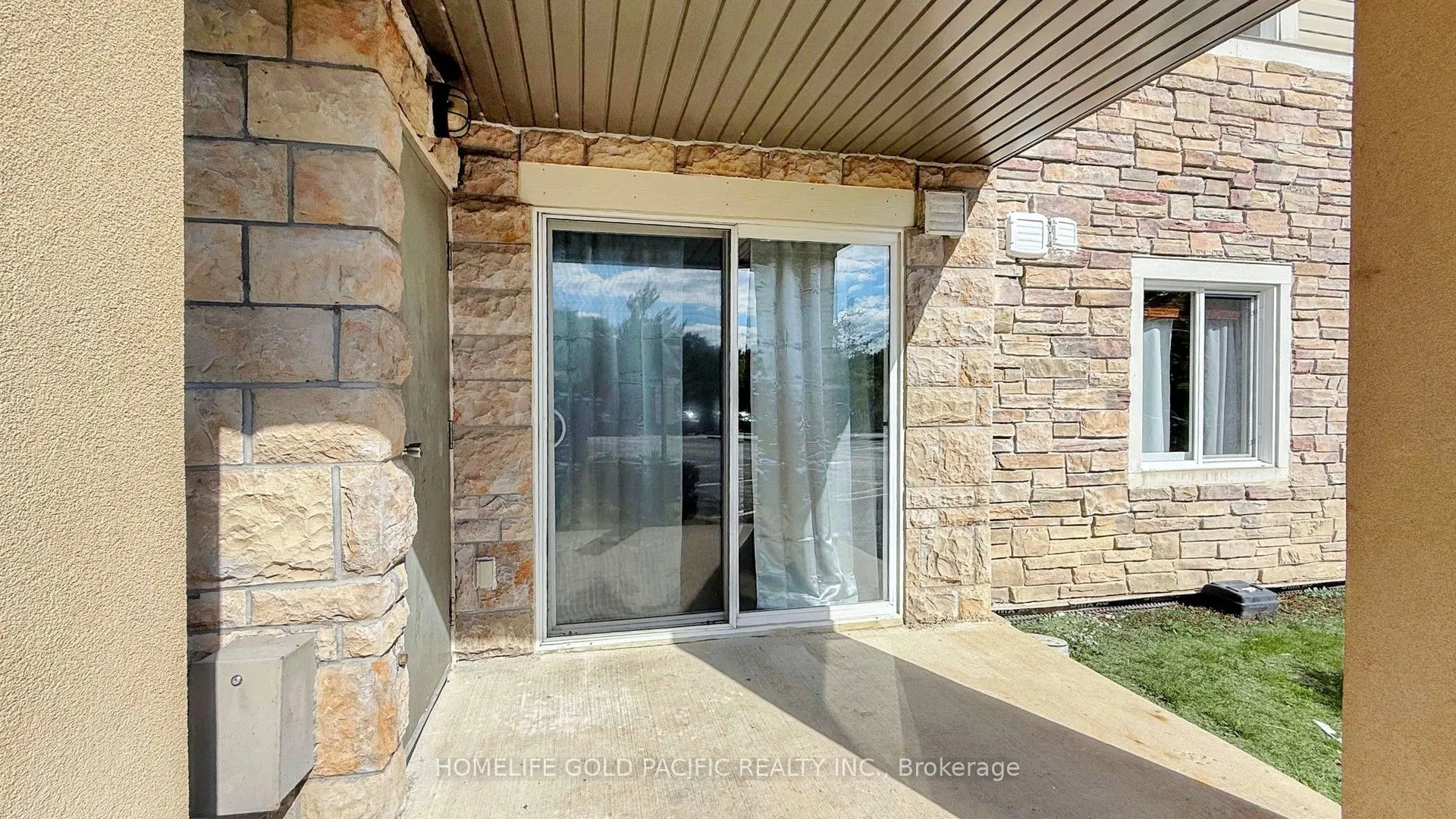 684 Warden Avenue, #102