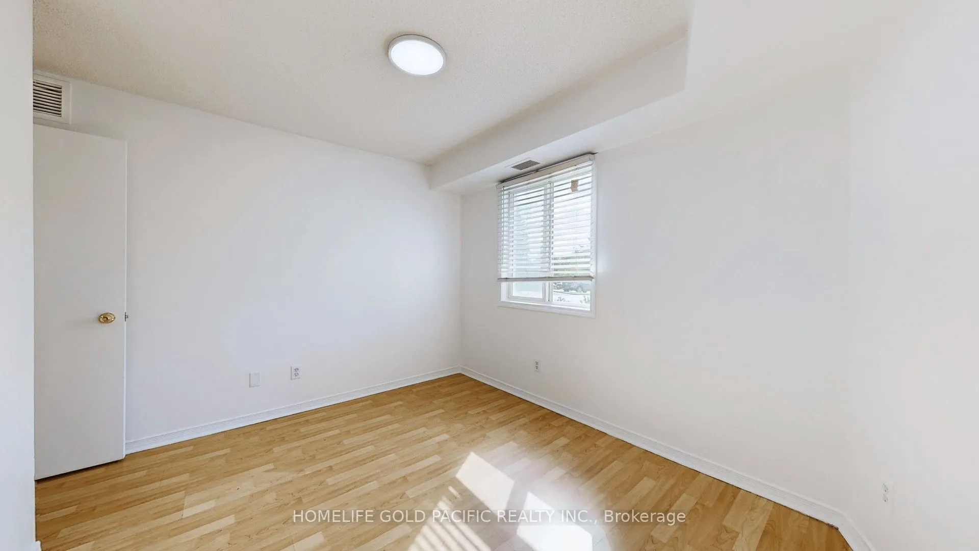 684 Warden Avenue, #102