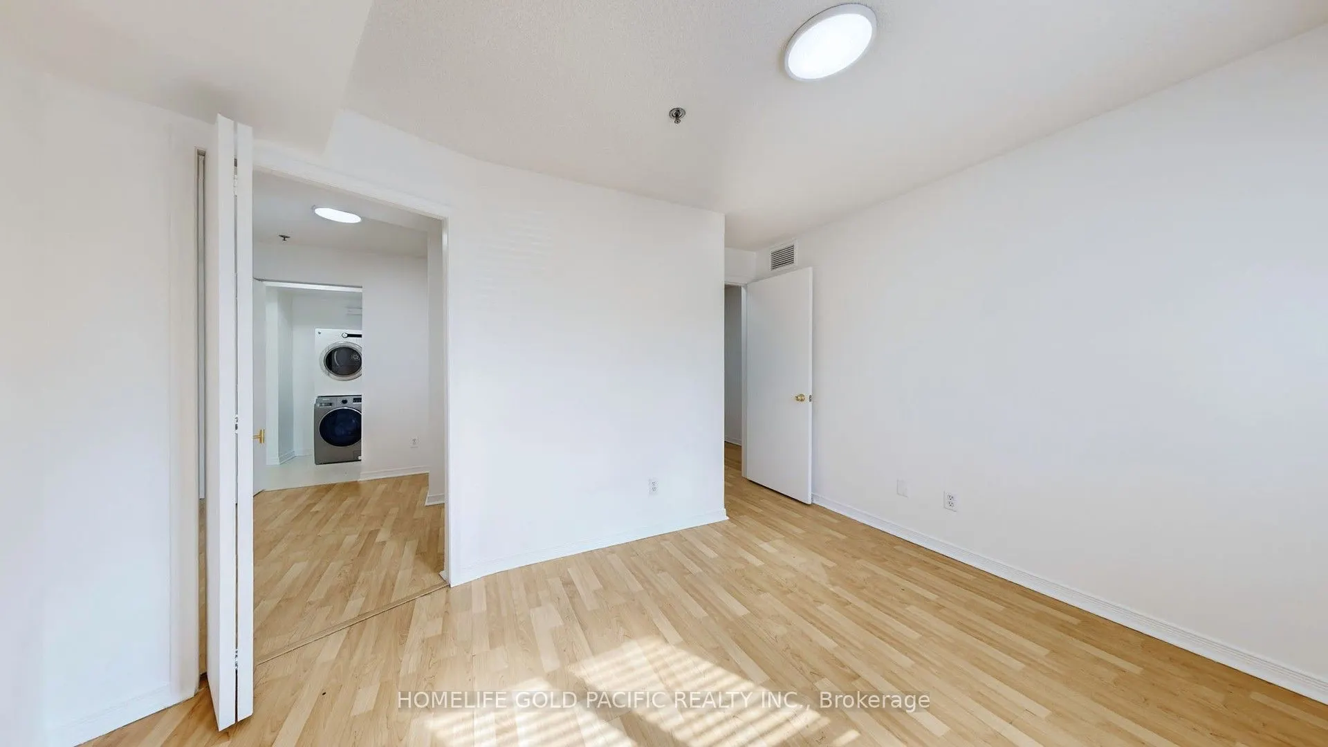 684 Warden Avenue, #102