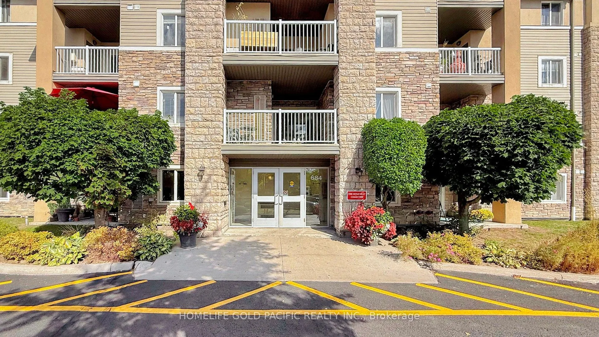684 Warden Avenue, #102